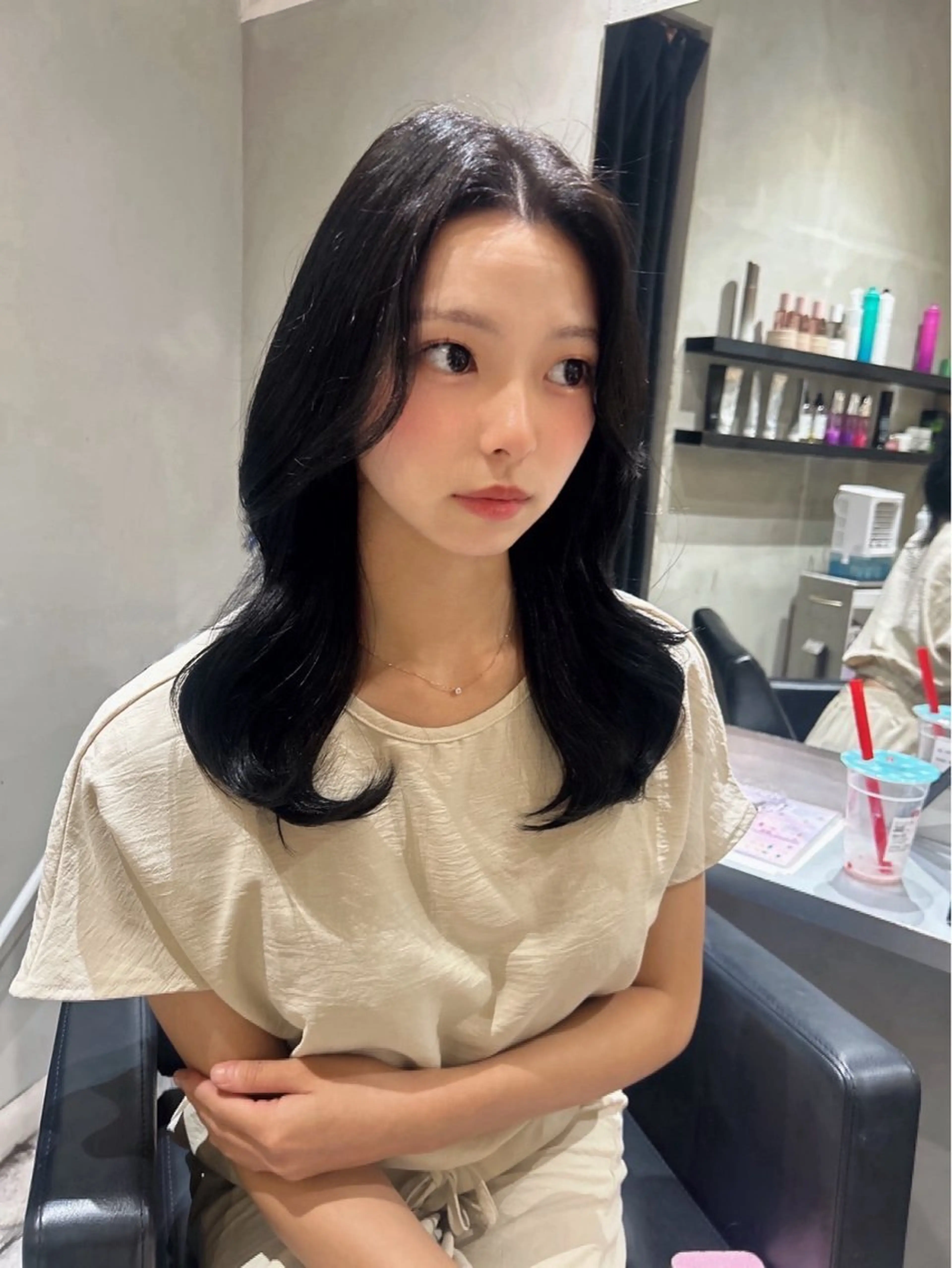 ミディアム カラー カット ヘアカラー トリートメント 韓国ヘア/エクステ ･髪質改善きららのヘアスタイル