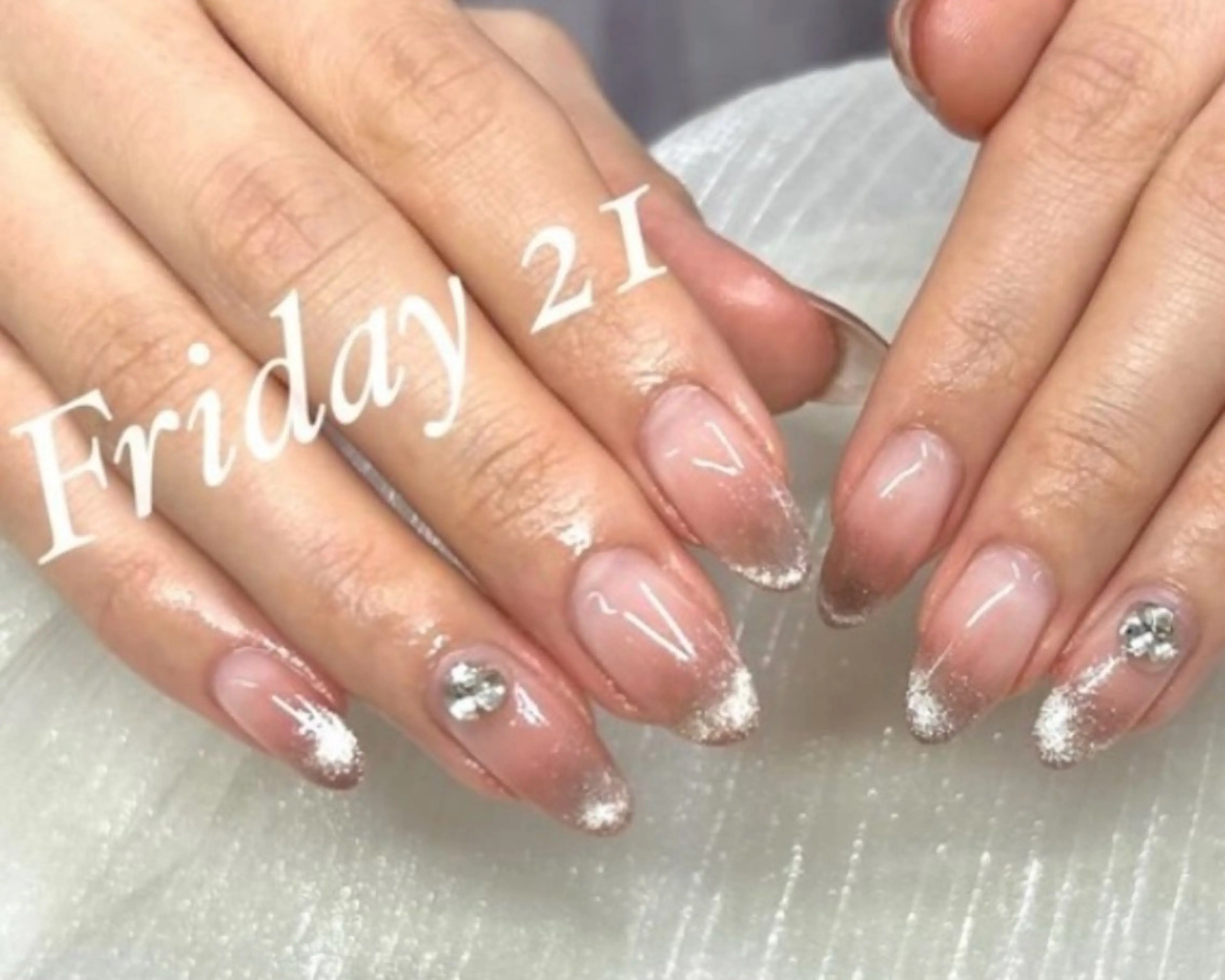 ネイル ネイルサロン Friday 21所属・ネイルサロン Friday 21のネイルデザイン