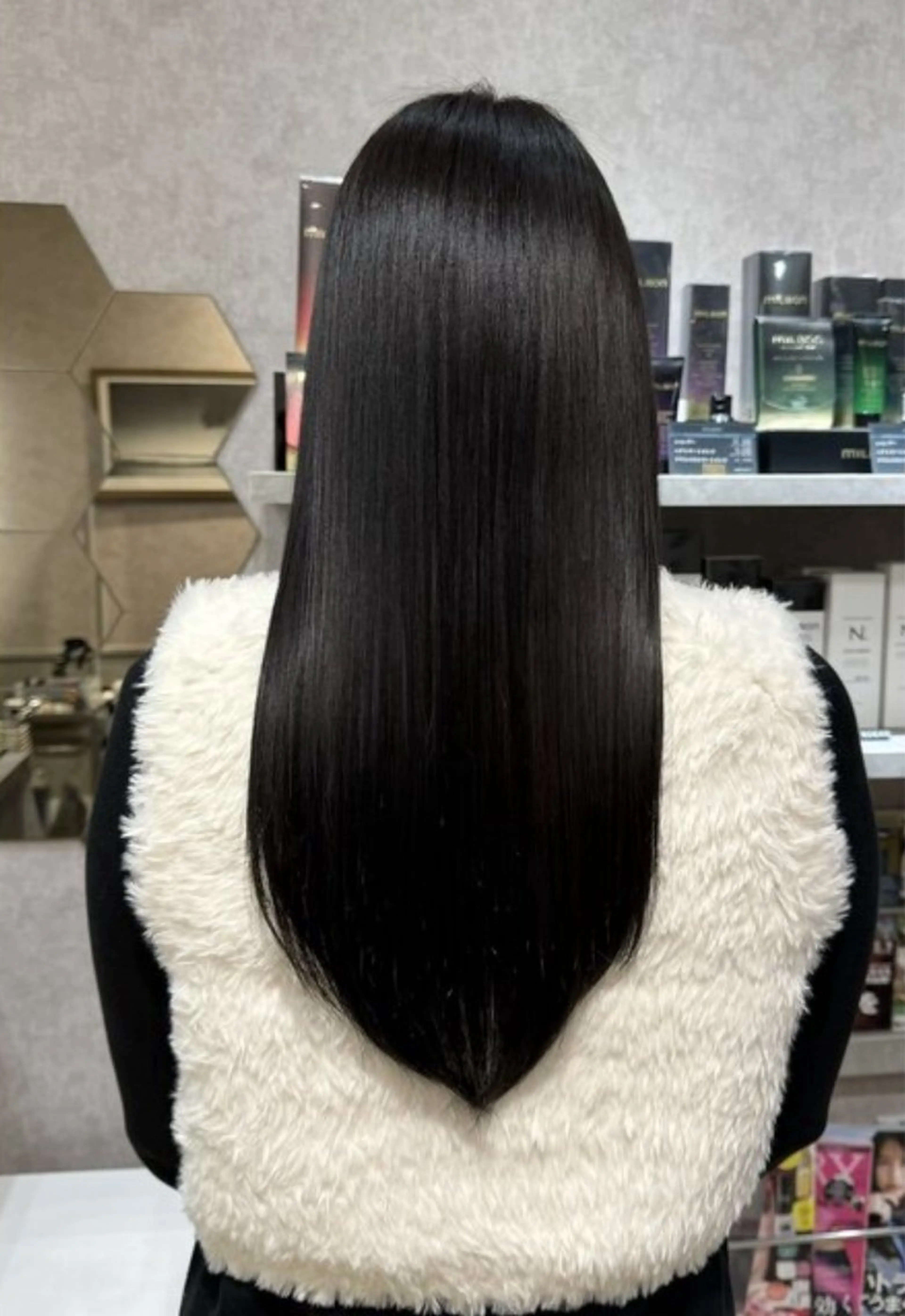ロング カラー ヘアカラー 興梠 莉桜のヘアスタイル