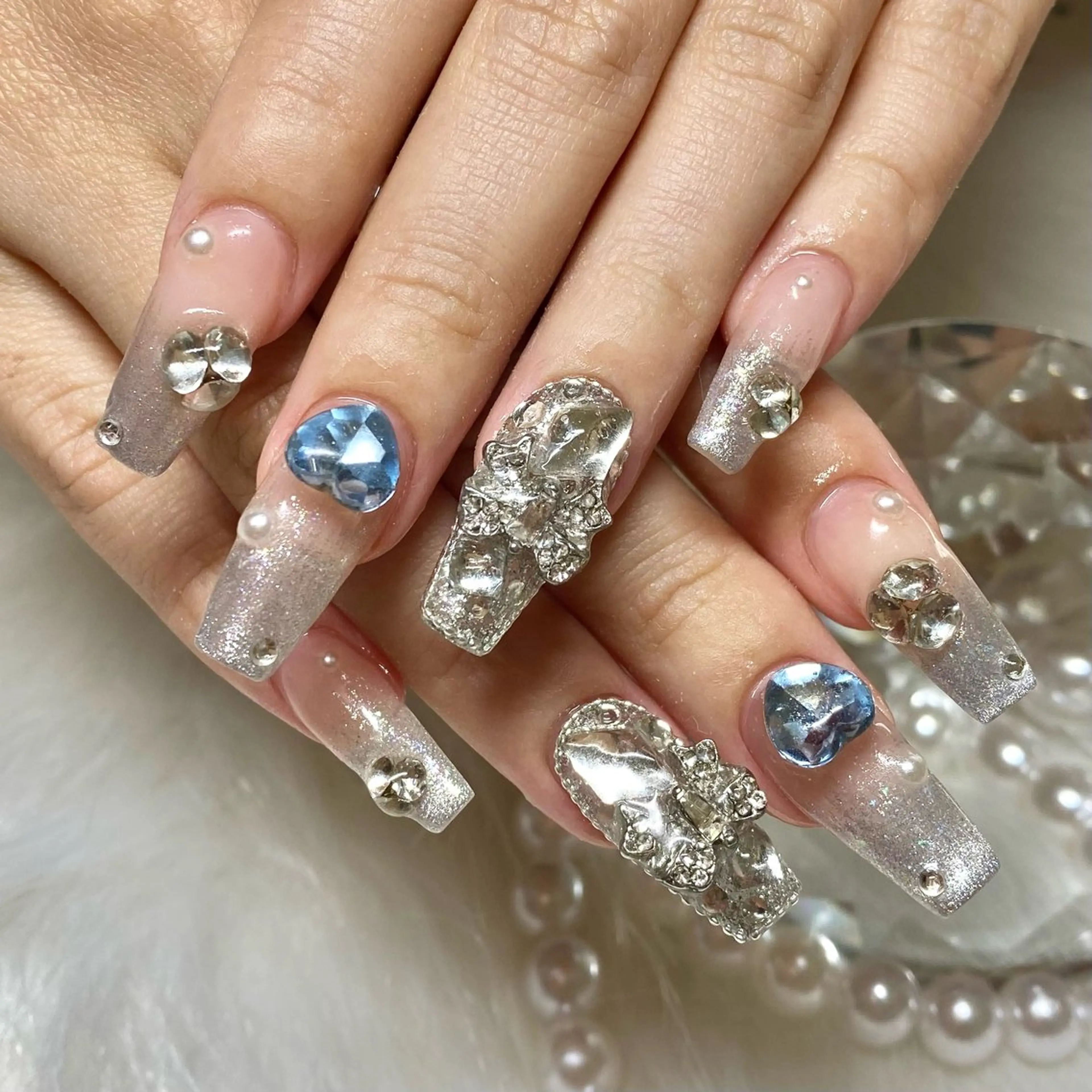 ネイル ハンドネイル 爪屋所属・橋本 里香のネイルデザイン