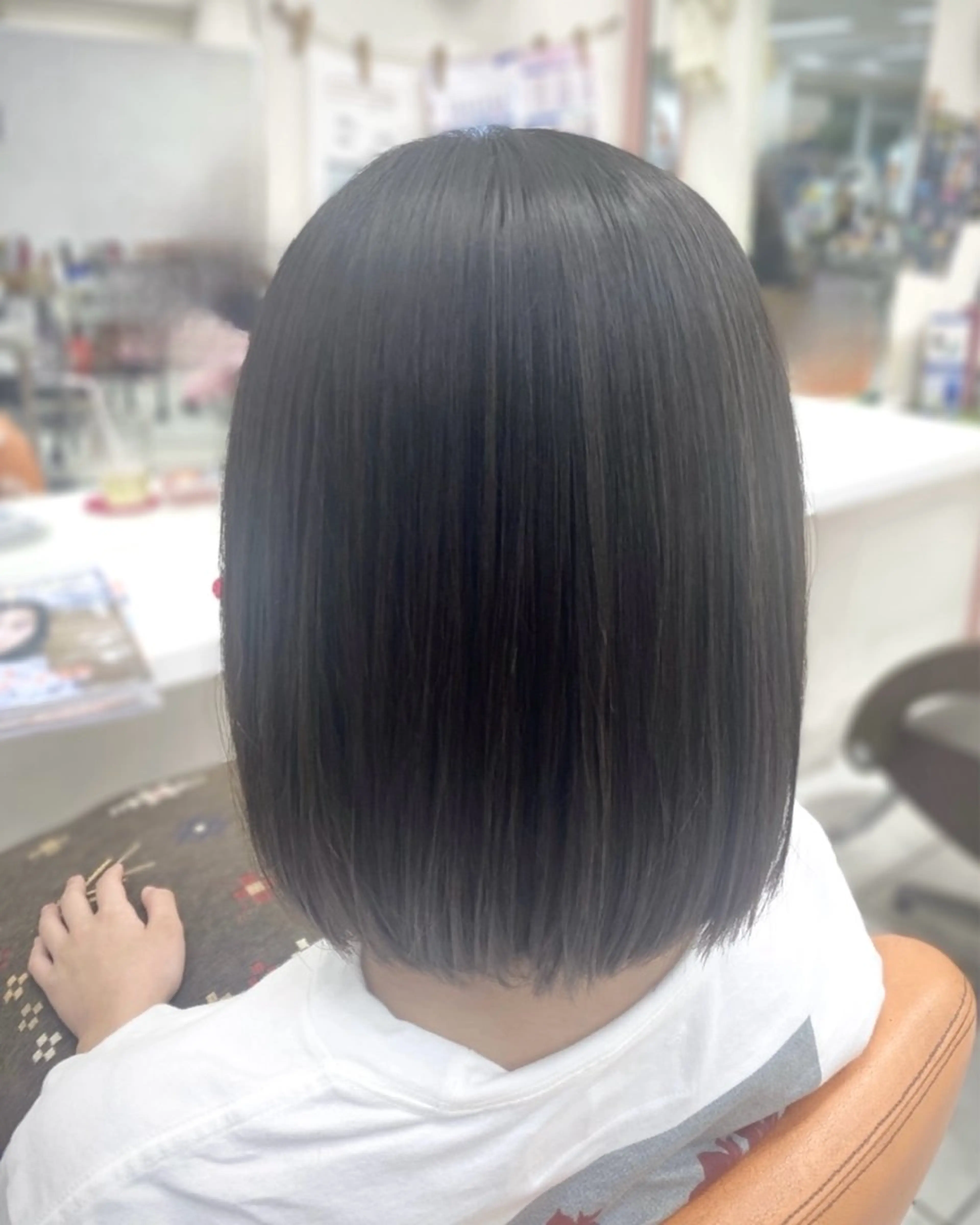 ミディアム 切りっぱなしボブ ボブ 縮毛矯正 beauty salon friend所属・沖縄市/艶カラー/ アダニヤ ナツキのヘアスタイル