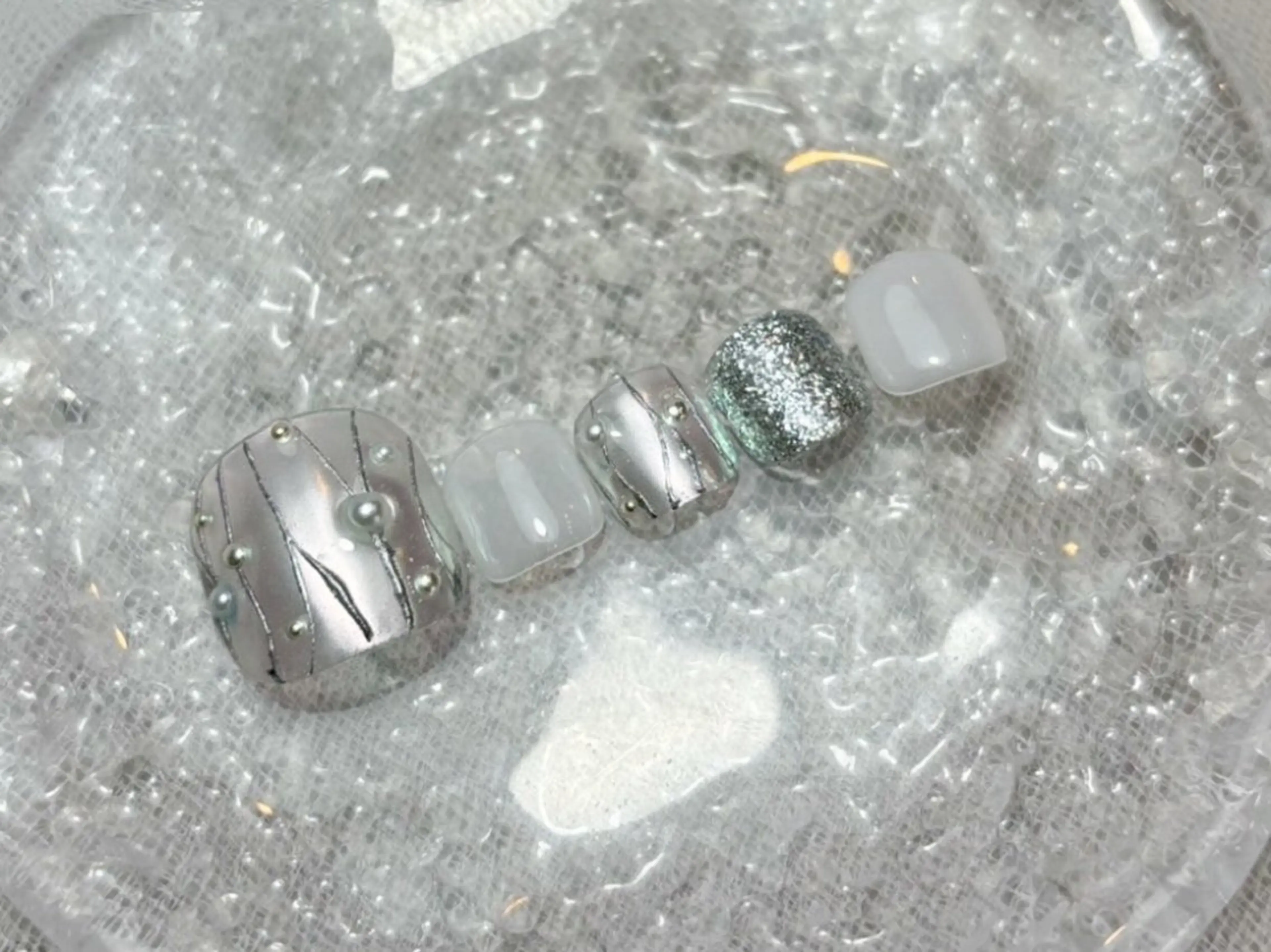 ネイル フットネイル Mia nail 【⠀ミアネイル 】のネイルデザイン