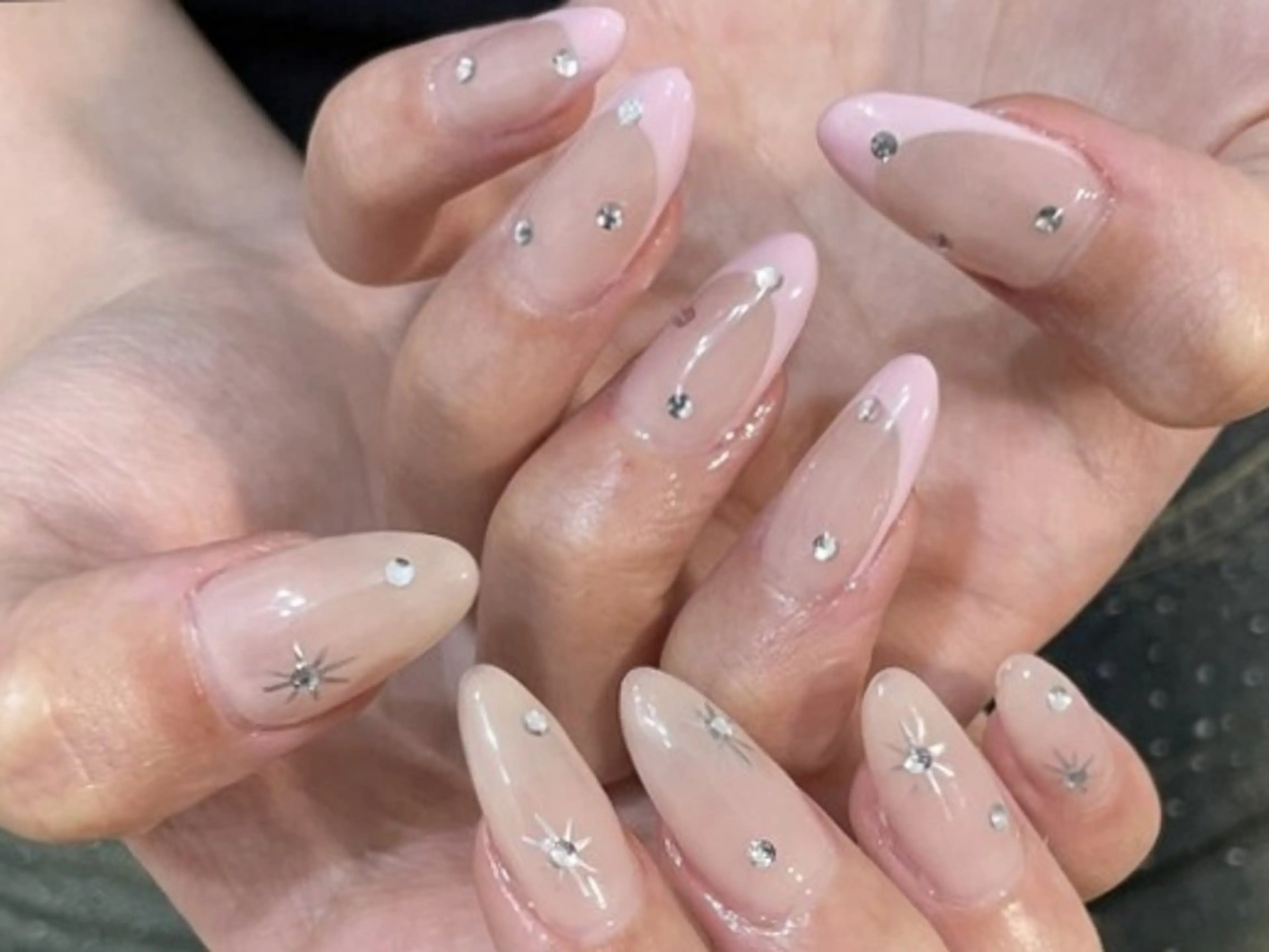 🫶💖オフ込みカラグラ/フレンチ《クリアベース》¥7,900🤍の写真