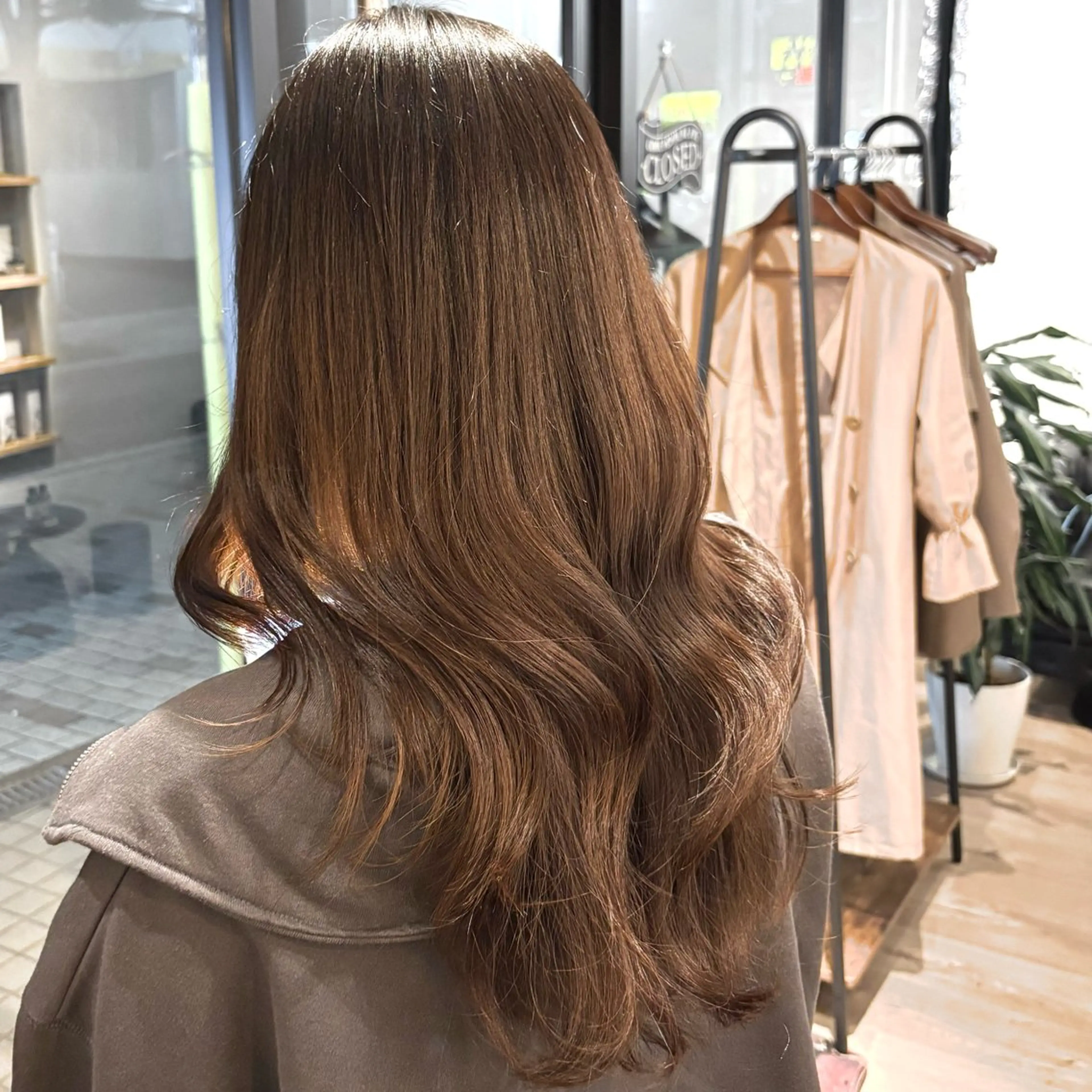 ロング レイヤーカット カット ヘアカラー トリートメント mIyu/ナチュラル カラー/レイヤー🤎のヘアスタイル