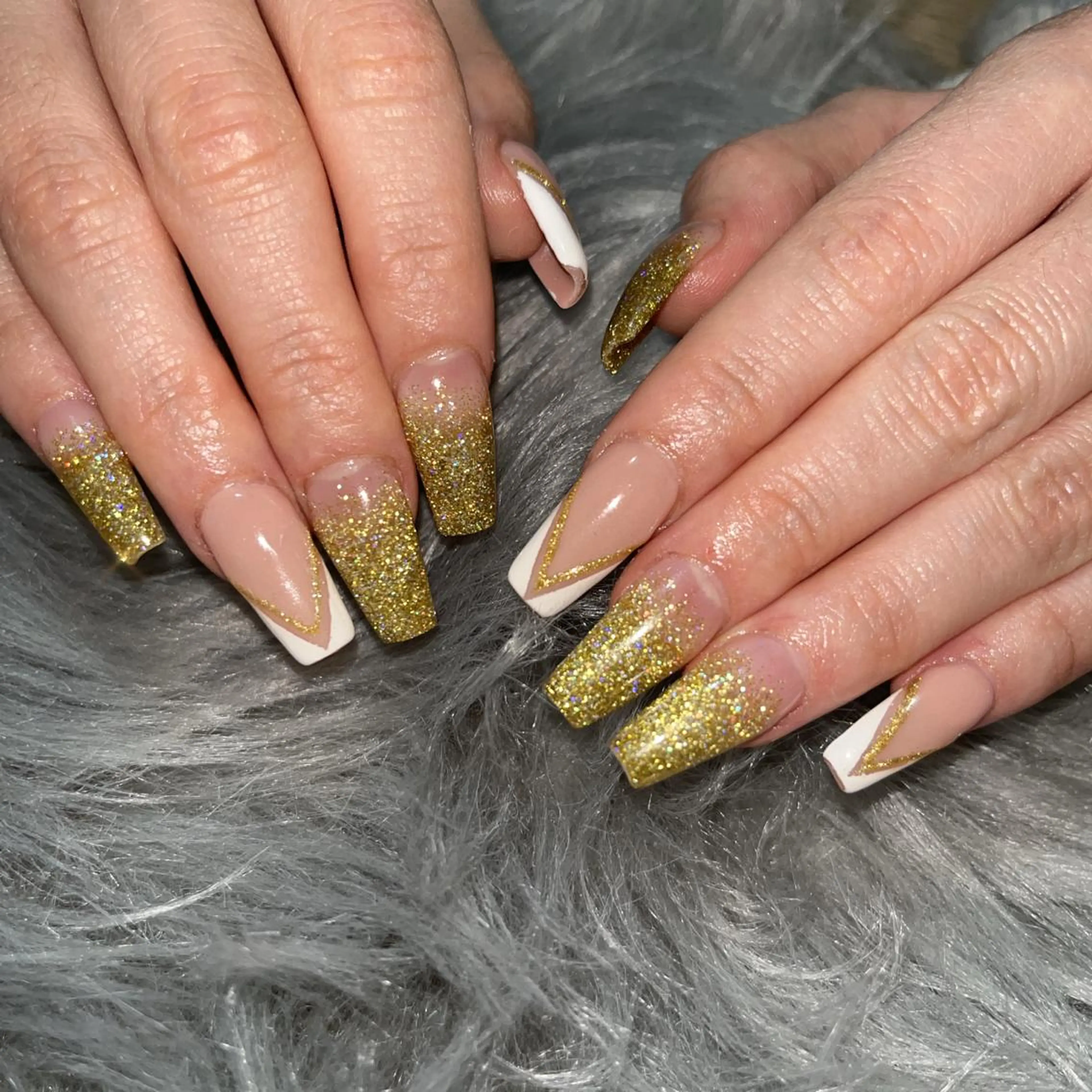 ミディアム ネイル yukina nailのネイルデザイン