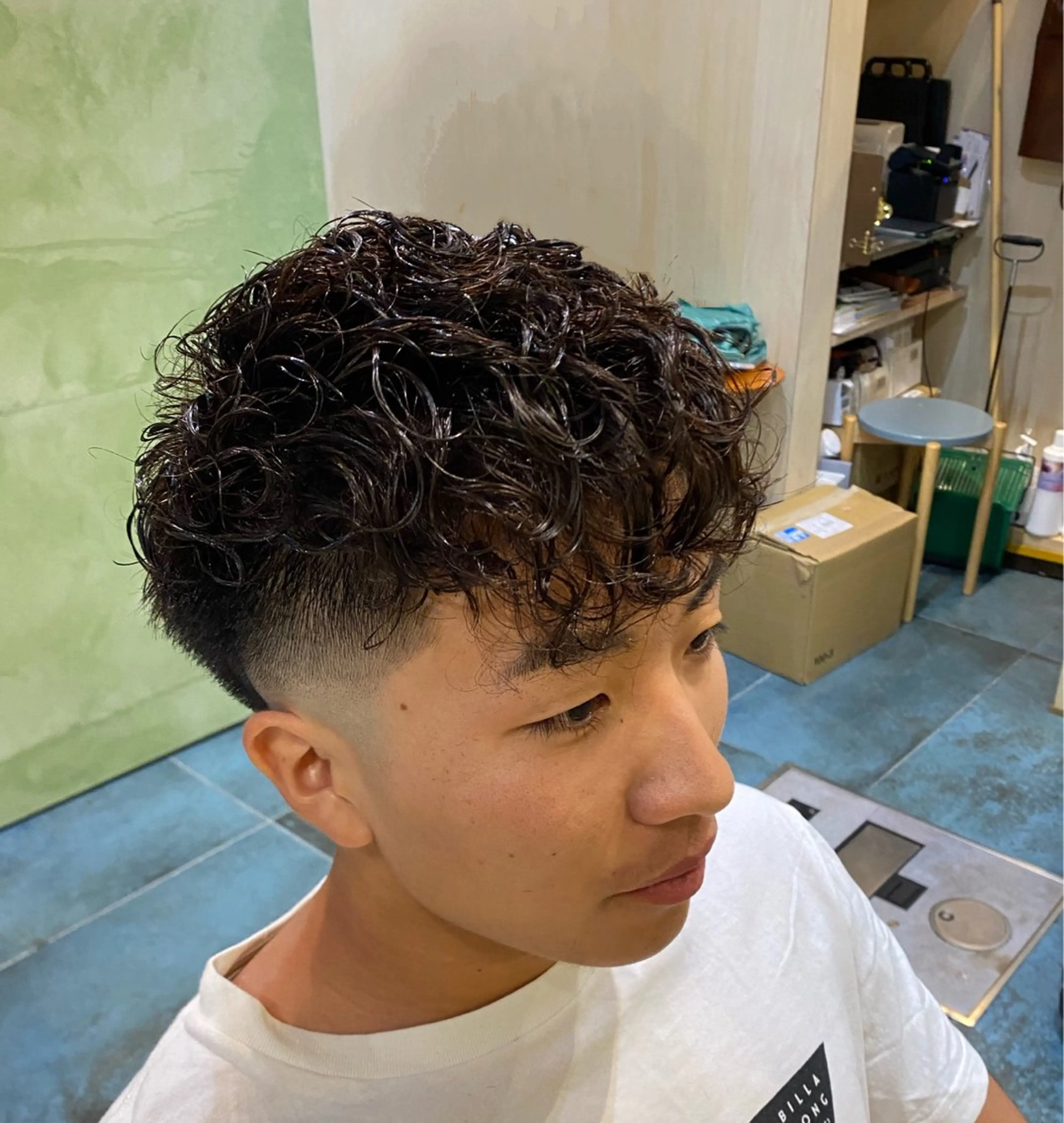 ミディアム パーマ メンズ ミディアムパーマ メンズパーマ スペインカール メンズカット/パーマ 福島区SOSOのヘアスタイル