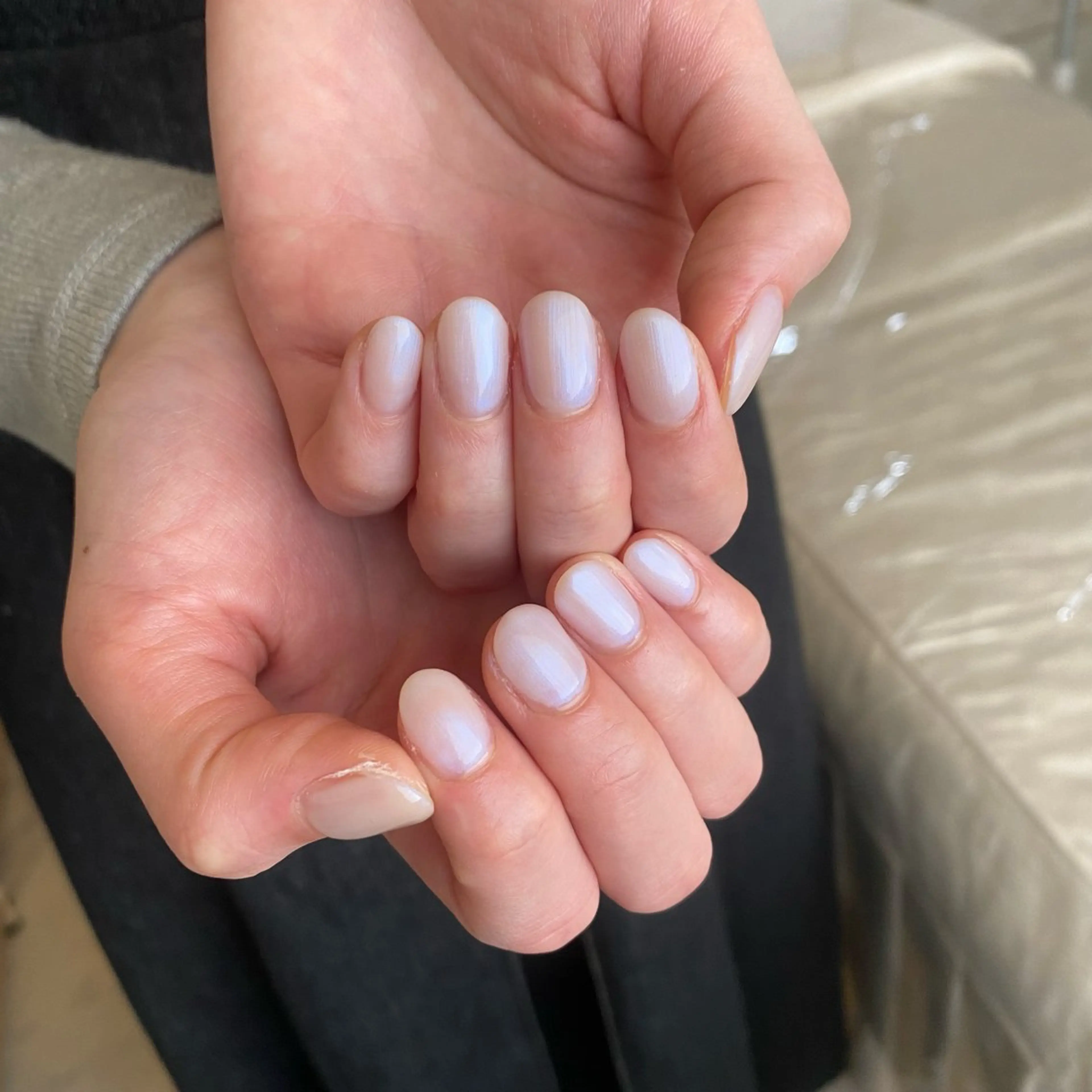 ネイル オフィスネイル ワンカラーネイル ホワイト Private salon Dux所属・肌管理&nail Salon  Duxの眉毛・アイブロウイメージ