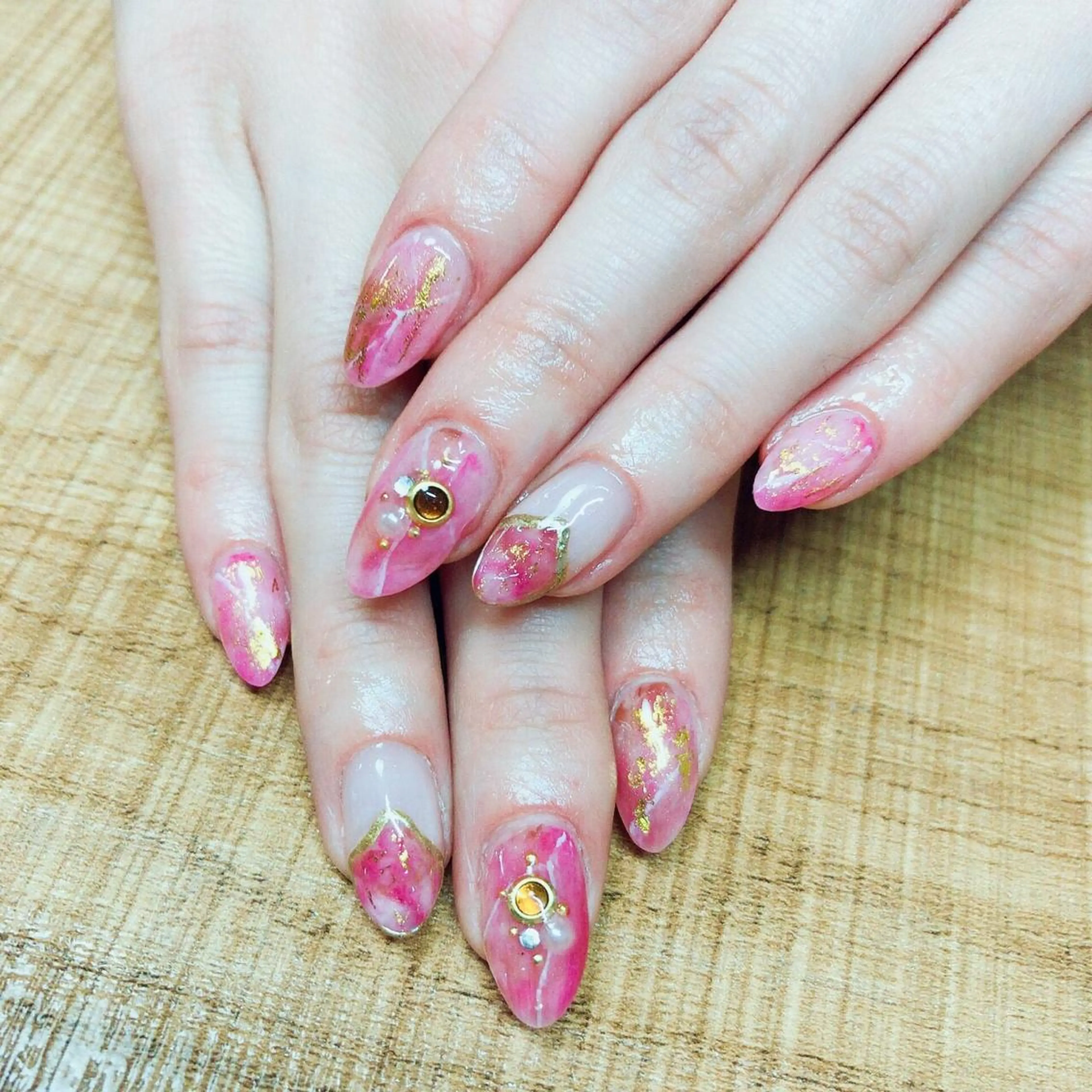 ネイル 安藤 Charlotteのネイルデザイン