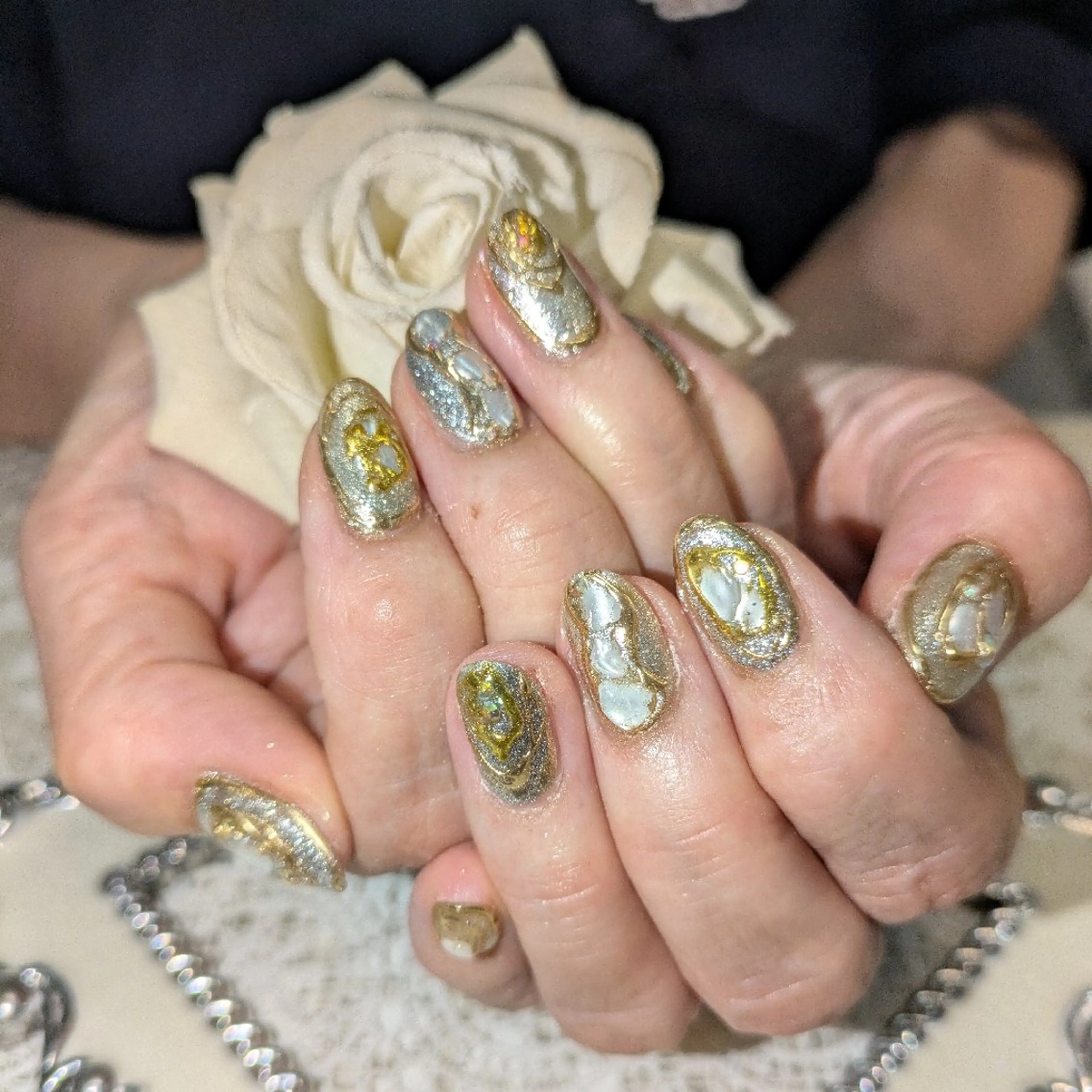 ネイル エステとネイル ローズコンフォートのネイルデザイン