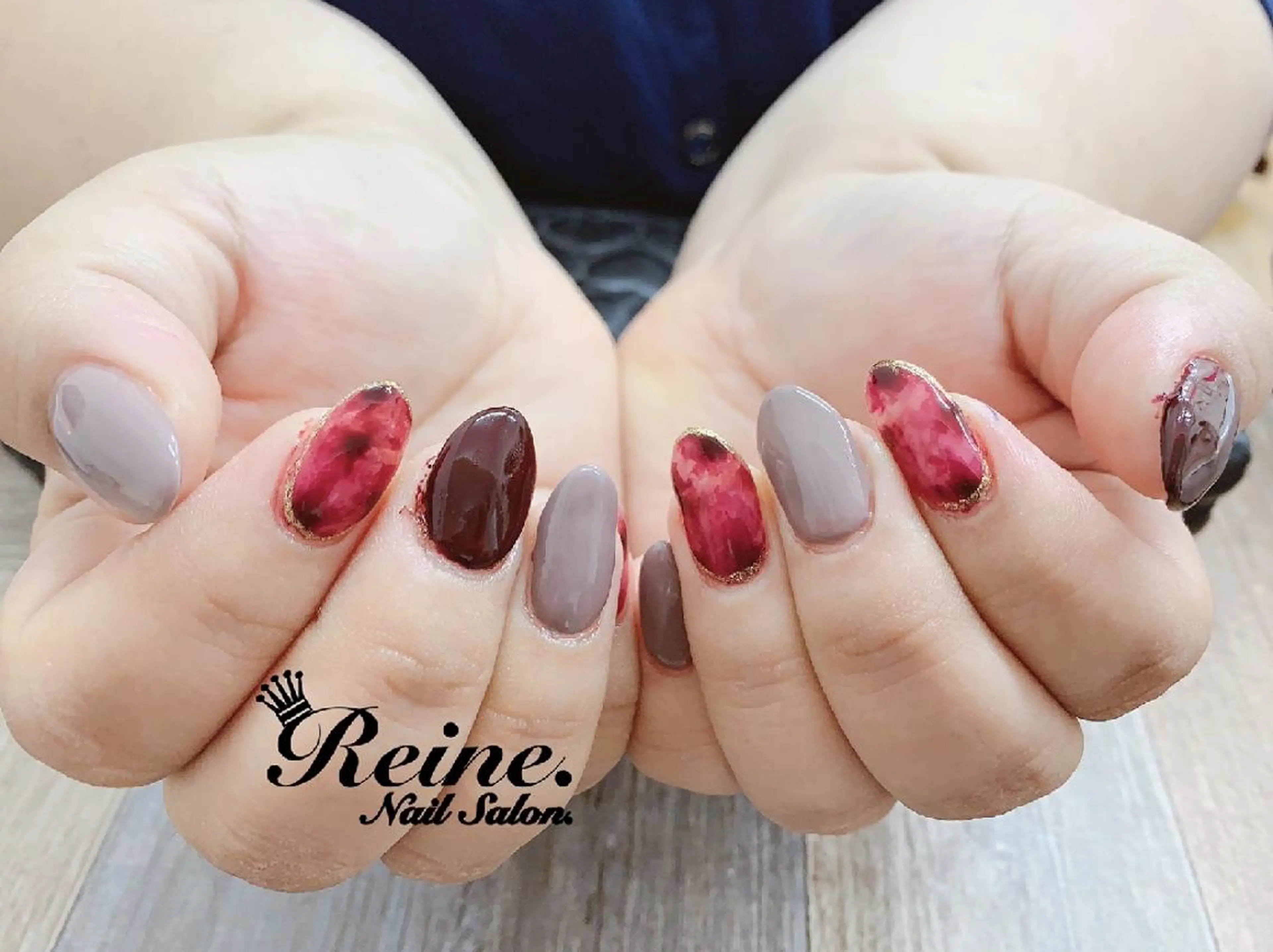 ネイル Nailsalon Reine所属・玉栄 伶奈のネイルデザイン