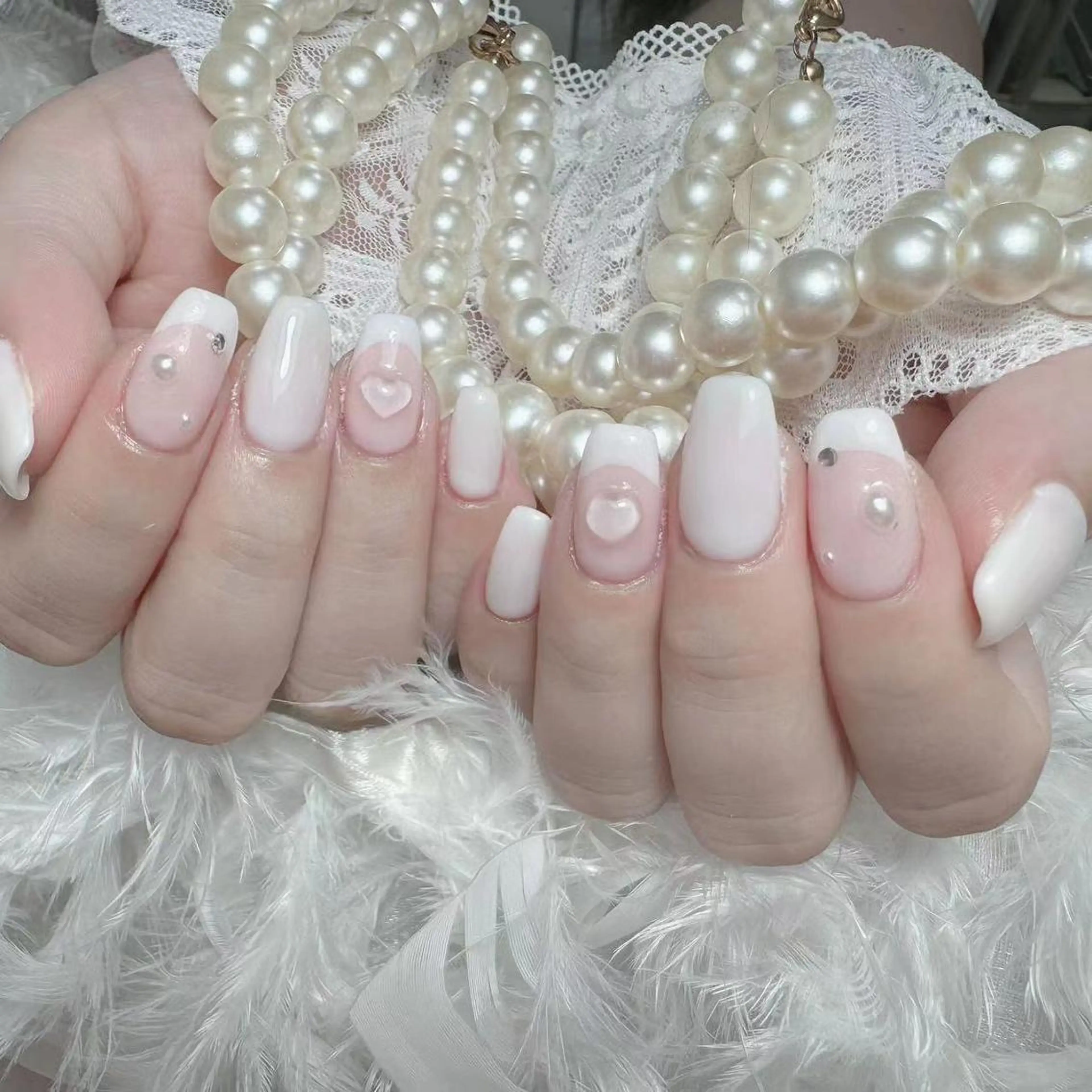ネイル アートネイル オーロラネイル ガーリー キラキラネイル 韓国ネイル Diamond NAIL✨のネイルデザイン