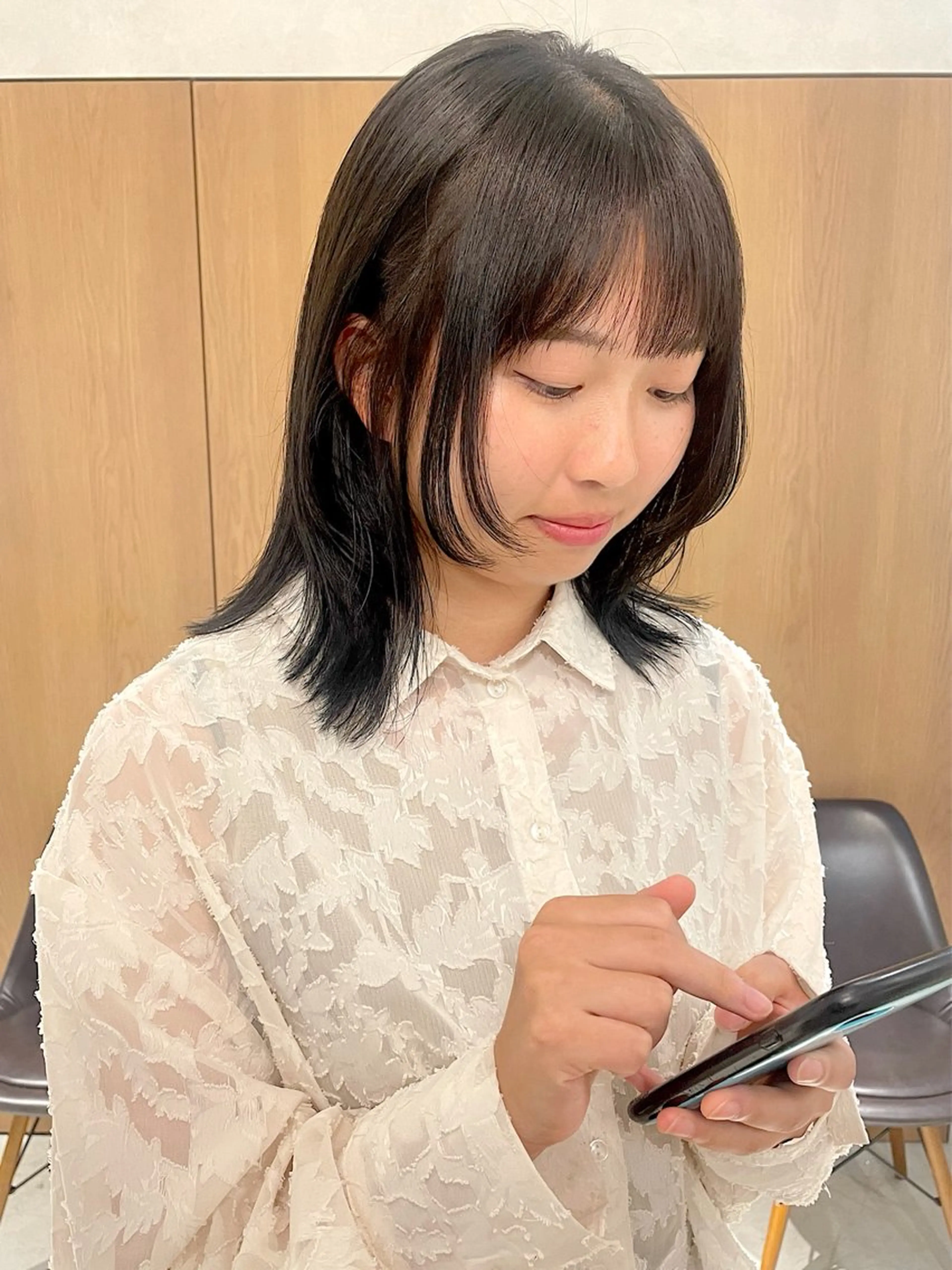 ミディアム カラー ウルフカット 透明感color 🥣suzunaのヘアスタイル