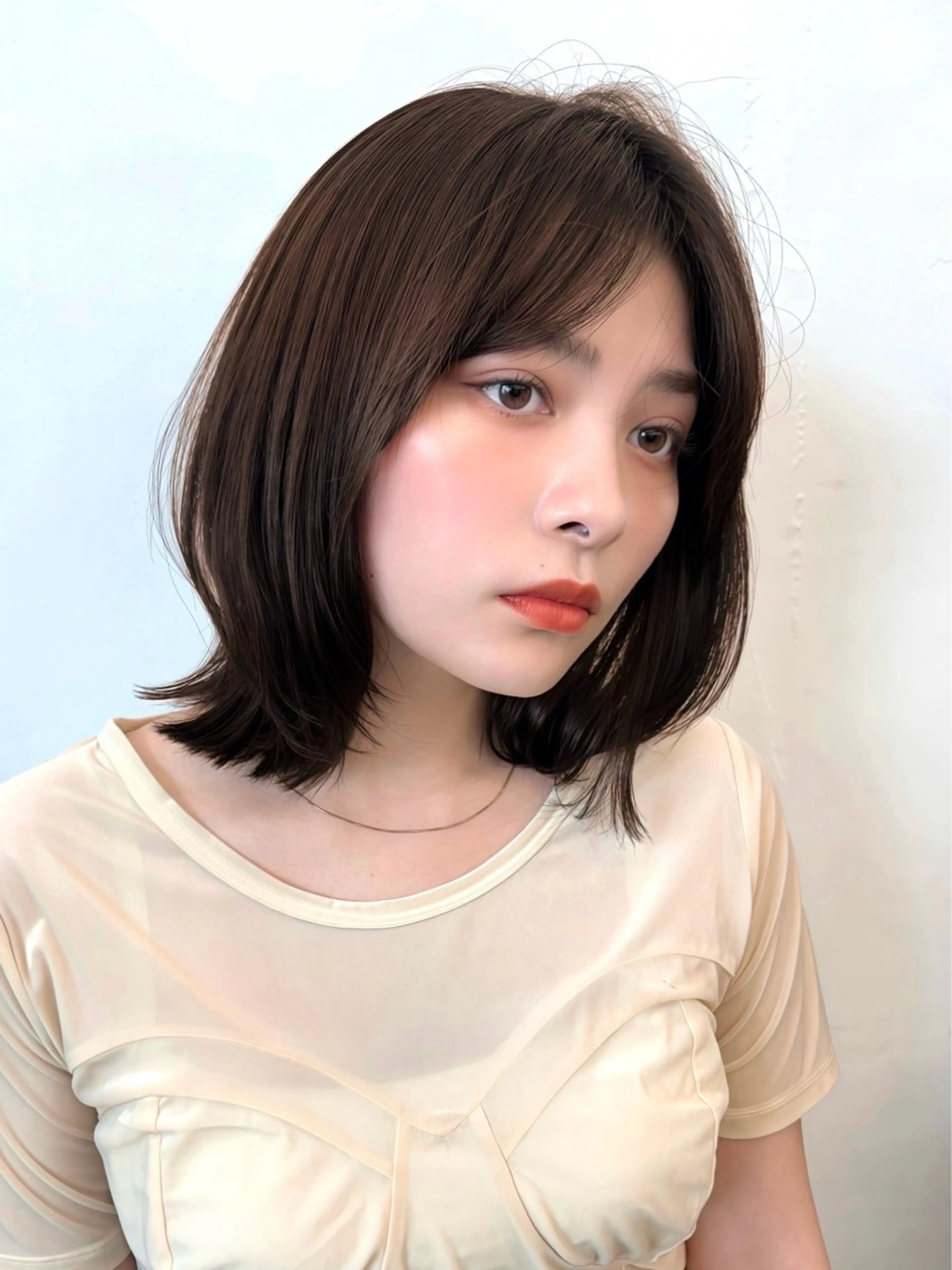 ミディアム カラー ヘアアレンジ ボブレイヤー ベージュカラー 透明感カラー ボブ レイヤーカット カット ヘアカラー トリートメント 🌱ボブ/レイヤー/ ベージュ/あやみ✨のヘアスタイル