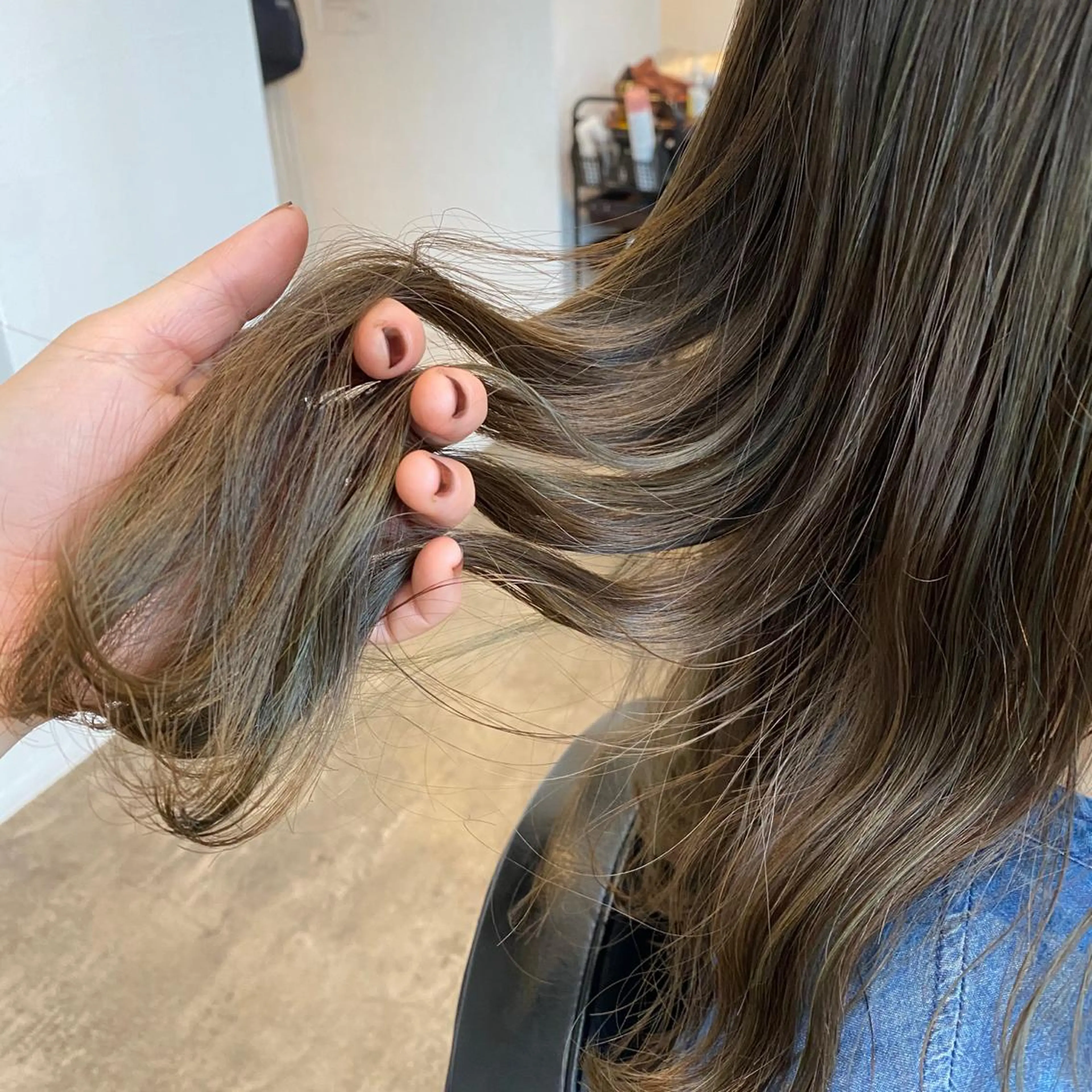 ミディアム カット ヘアカラー Lafith hair lit所属・今井 悠菜のヘアスタイル