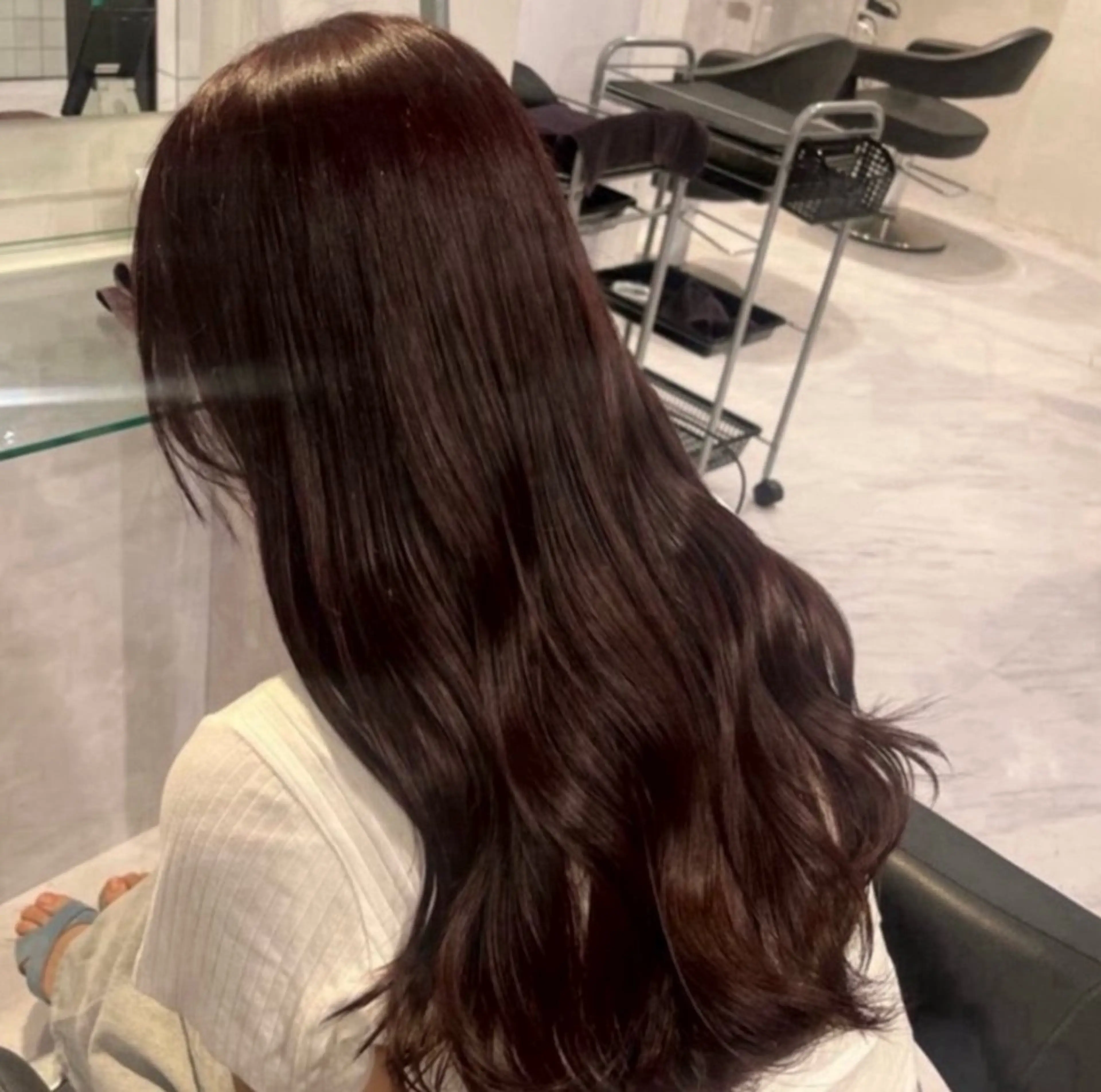 ロング カラー 🫧うる艶トレンド 🫧透明感カラーのヘアスタイル