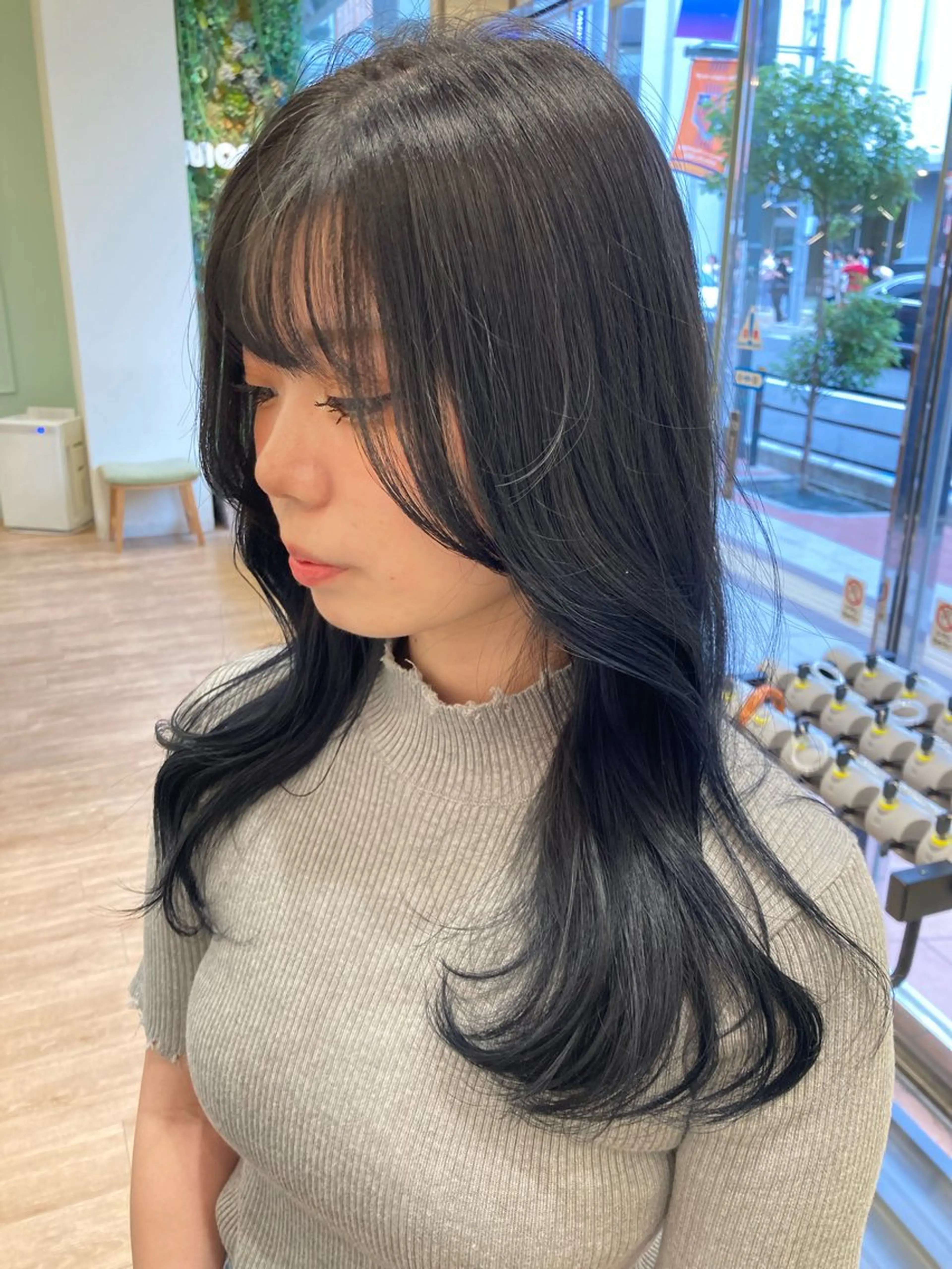 ロング くびれヘア 顔周りカット 韓国風ヘア カット むらたみずき /大宮ブリーチカラーのヘアスタイル