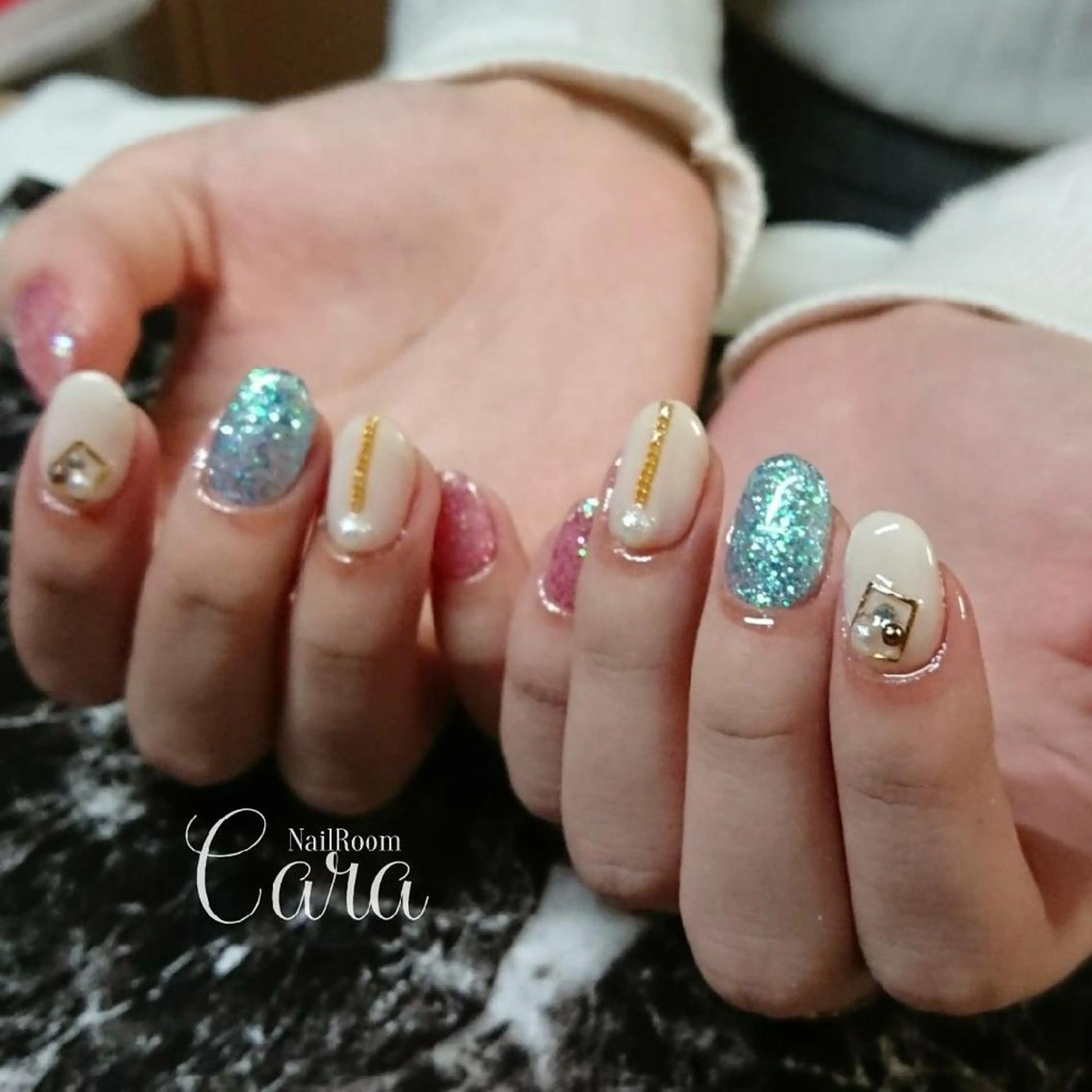 ネイル instinkt_ Mio Mizunoのネイルデザイン