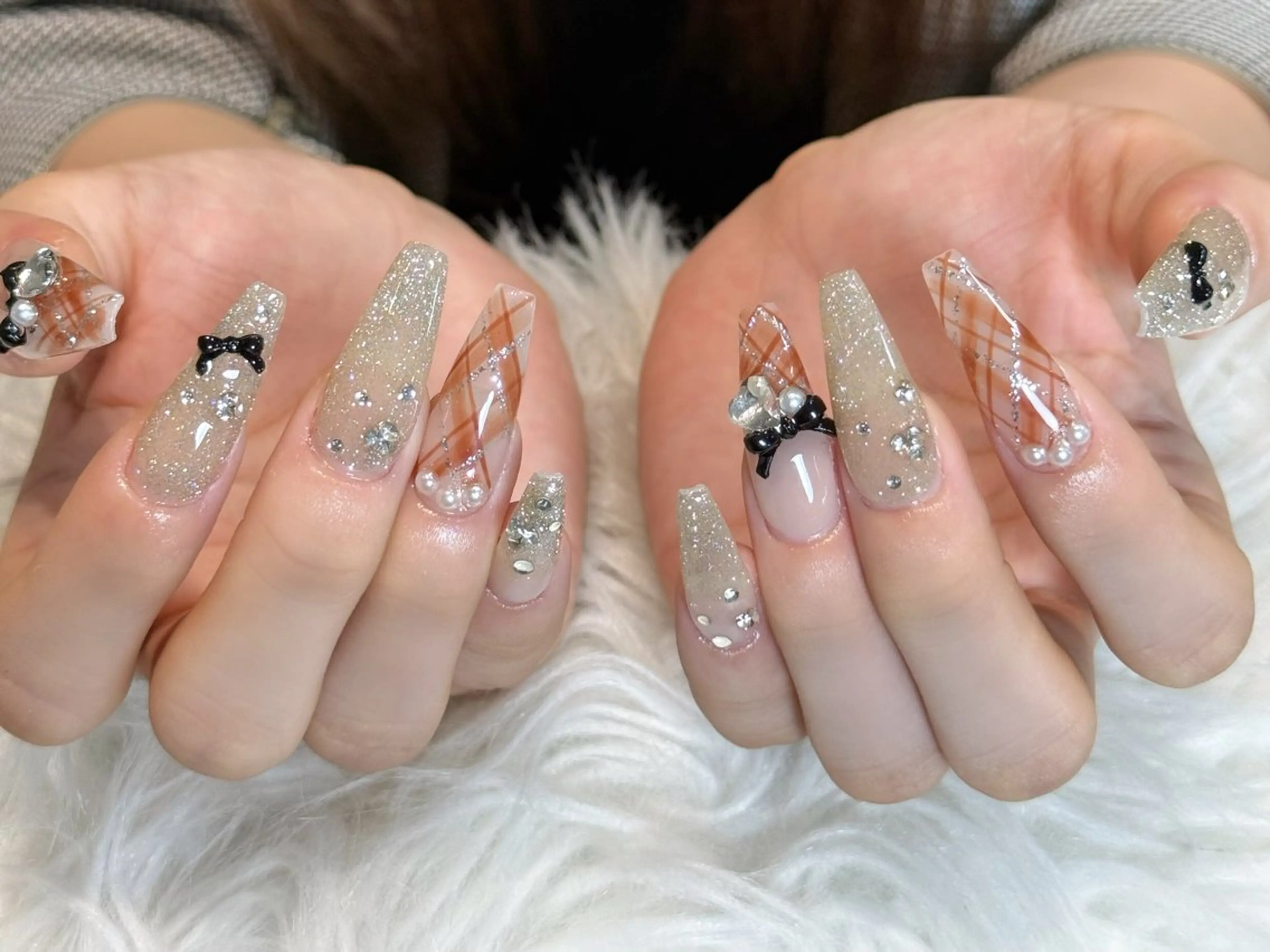 ネイル フレンチネイル ジェルネイル キラキラネイル 韓国ネイル マグネットネイル ハンドネイル Julli nail studio所属・Julli NailStudioのネイルデザイン