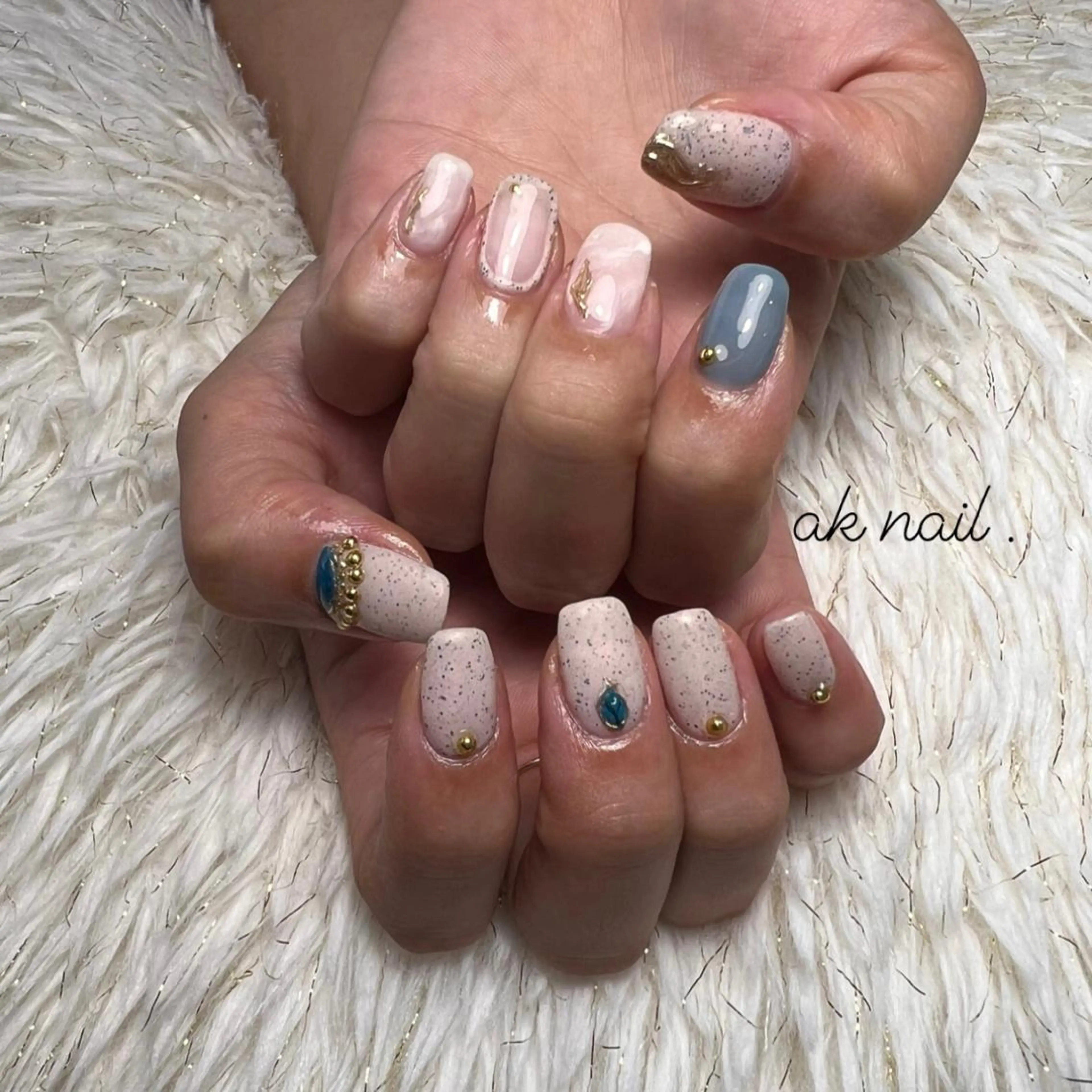 ミディアム ネイル ハンドネイル ak nail .のネイルデザイン