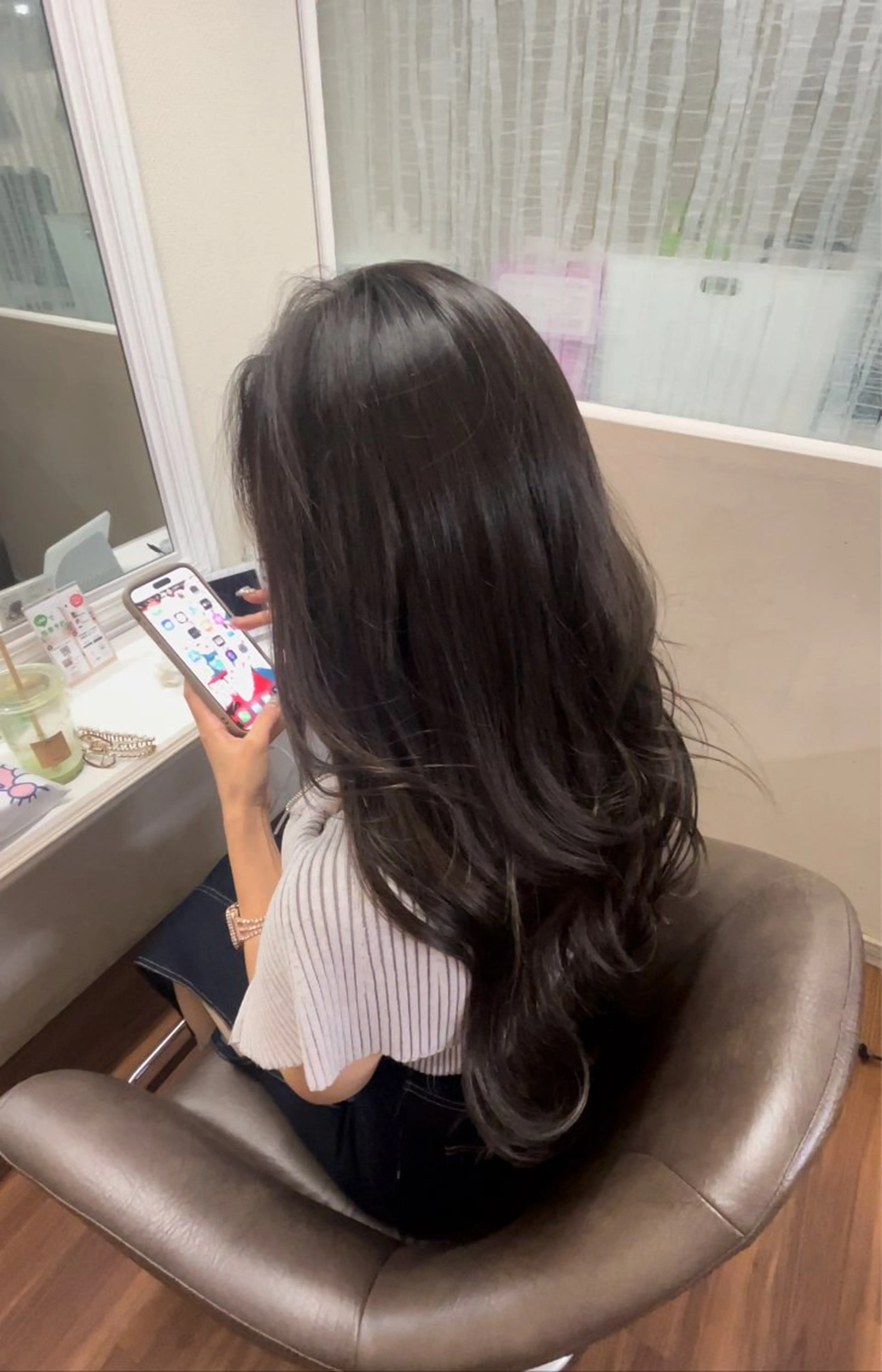 ロング カラー グレージュ カット ヘアカラー トリートメント TMJ所属・バズる韓国ヘア 🇰🇷溝邊　拓麿のヘアスタイル