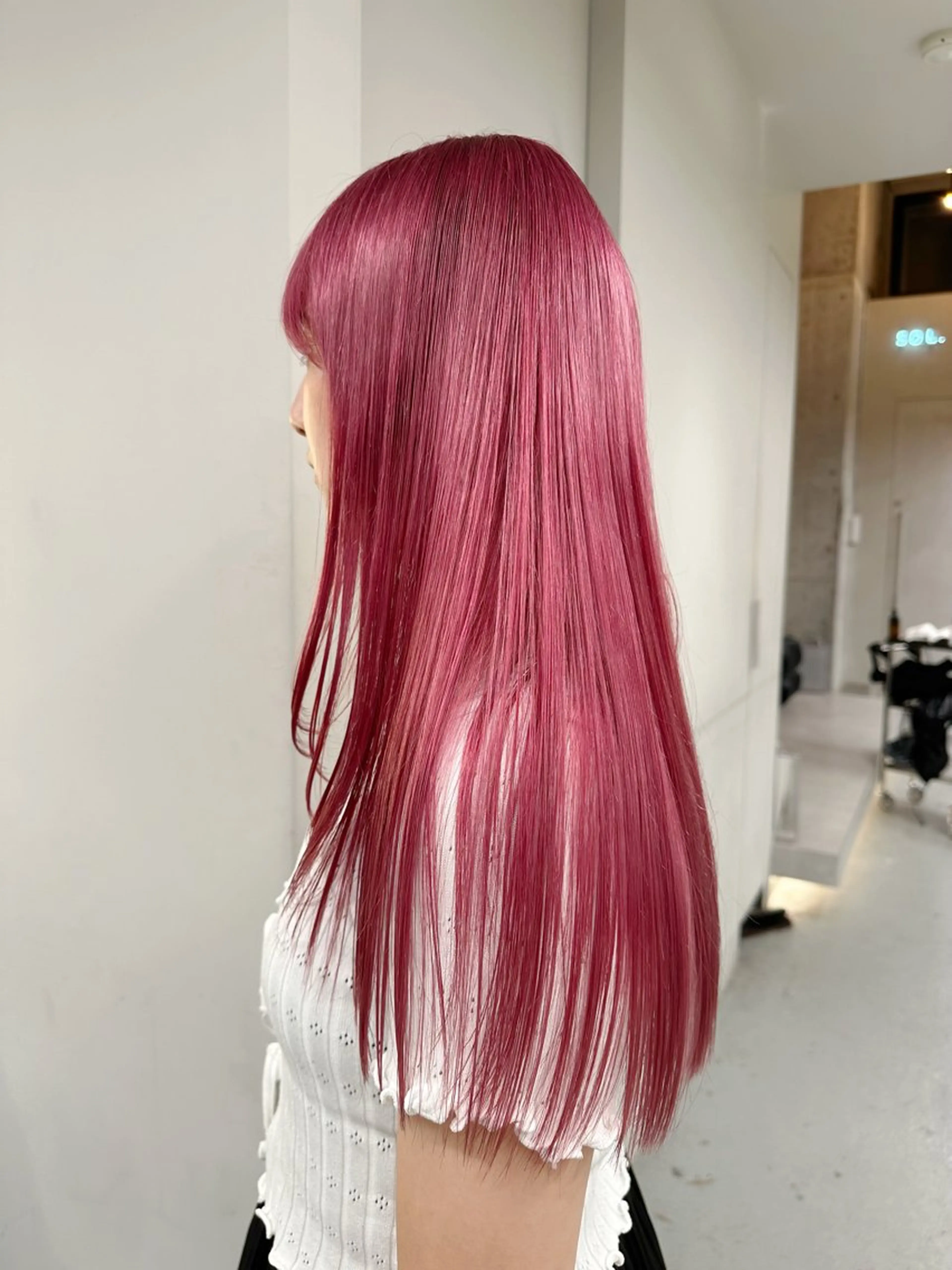 ロング ピンクラベンダー トリートメント SOL.所属・ハイトーンカラー/デ ザインカラー中川竜斗のヘアスタイル