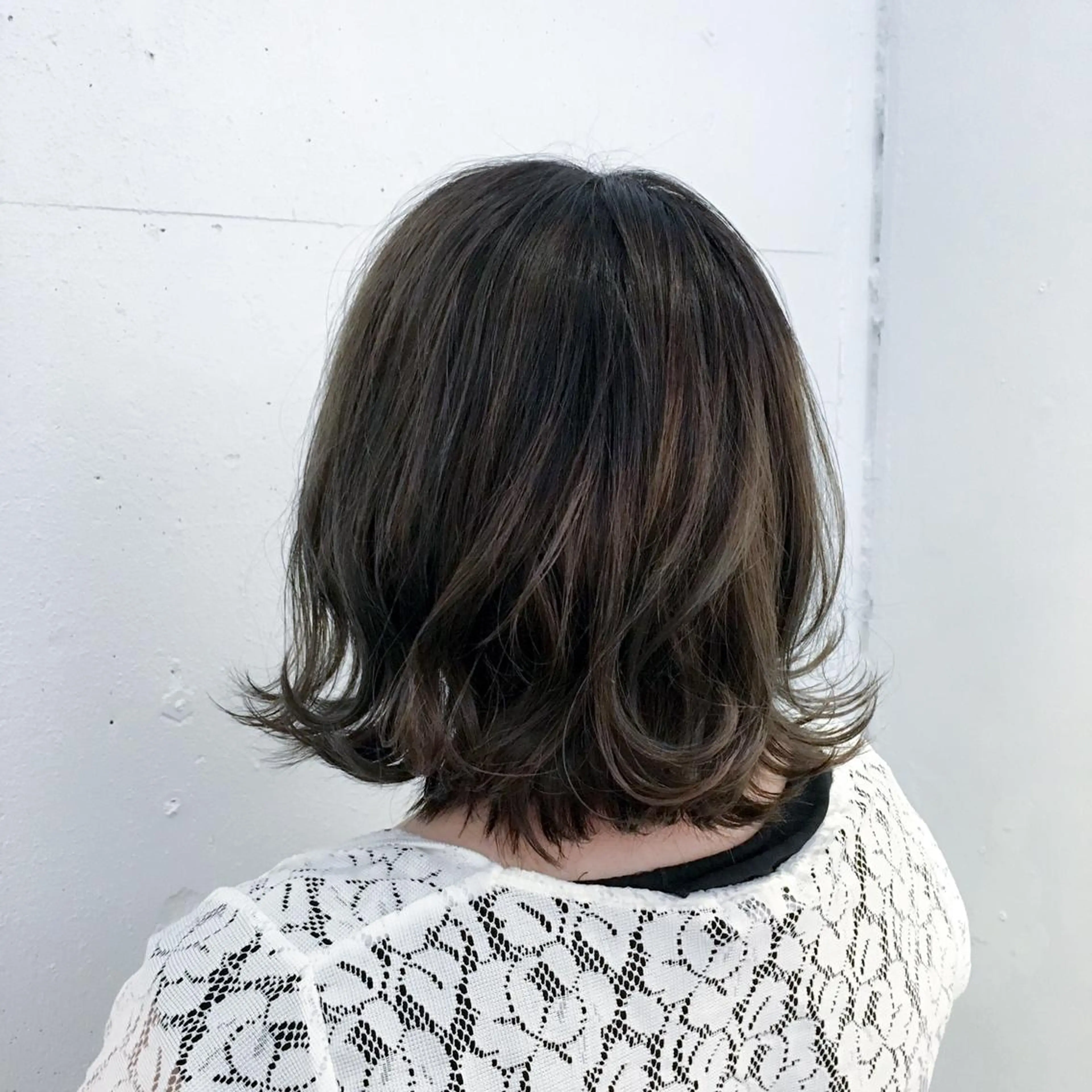 ショート カラー ヘアカラー トミタ アツシのヘアスタイル
