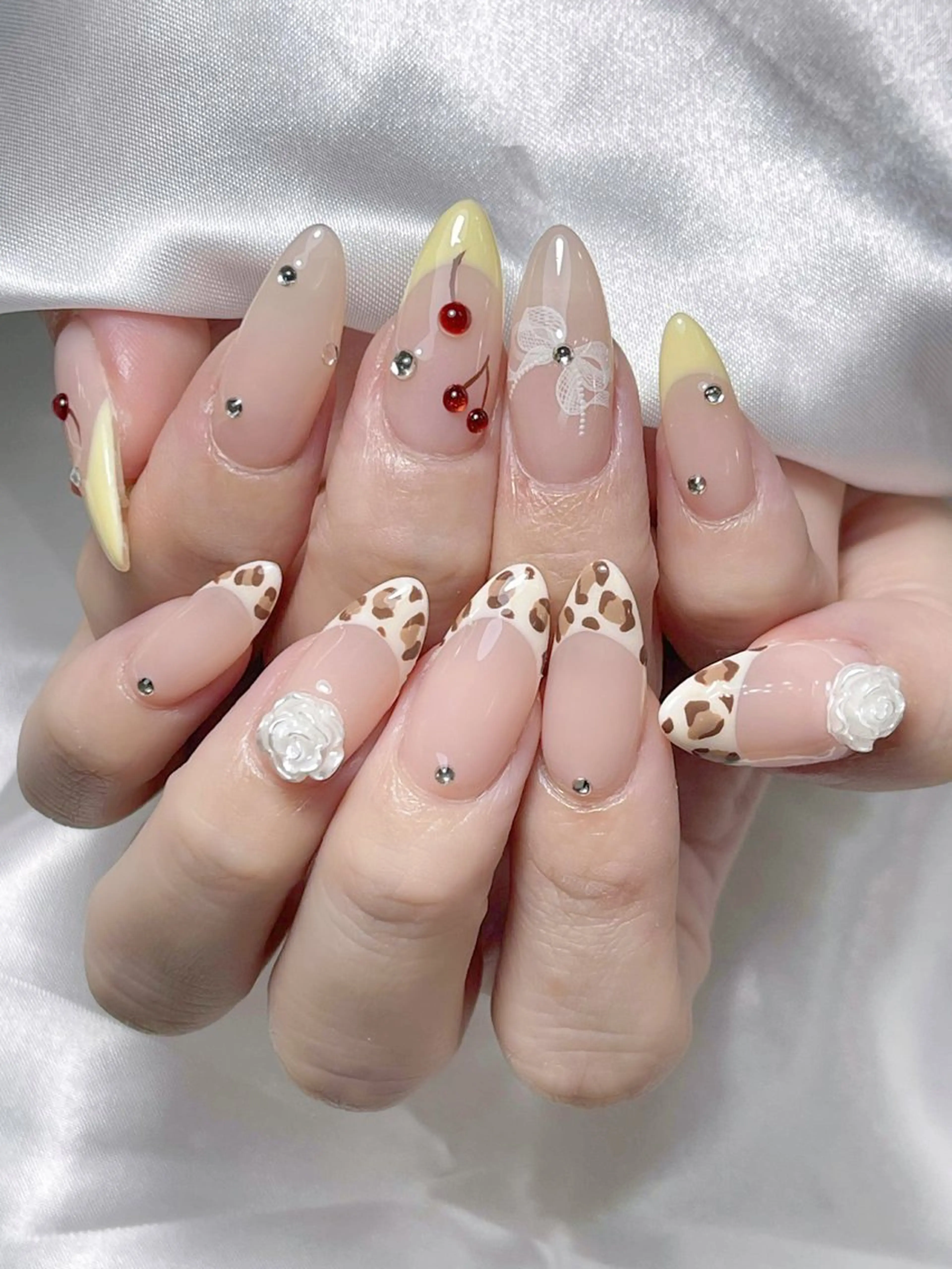 ネイル ハンドネイル LEELA NAIL STUDIO所属・LEELA NAIL STUDIOのネイルデザイン