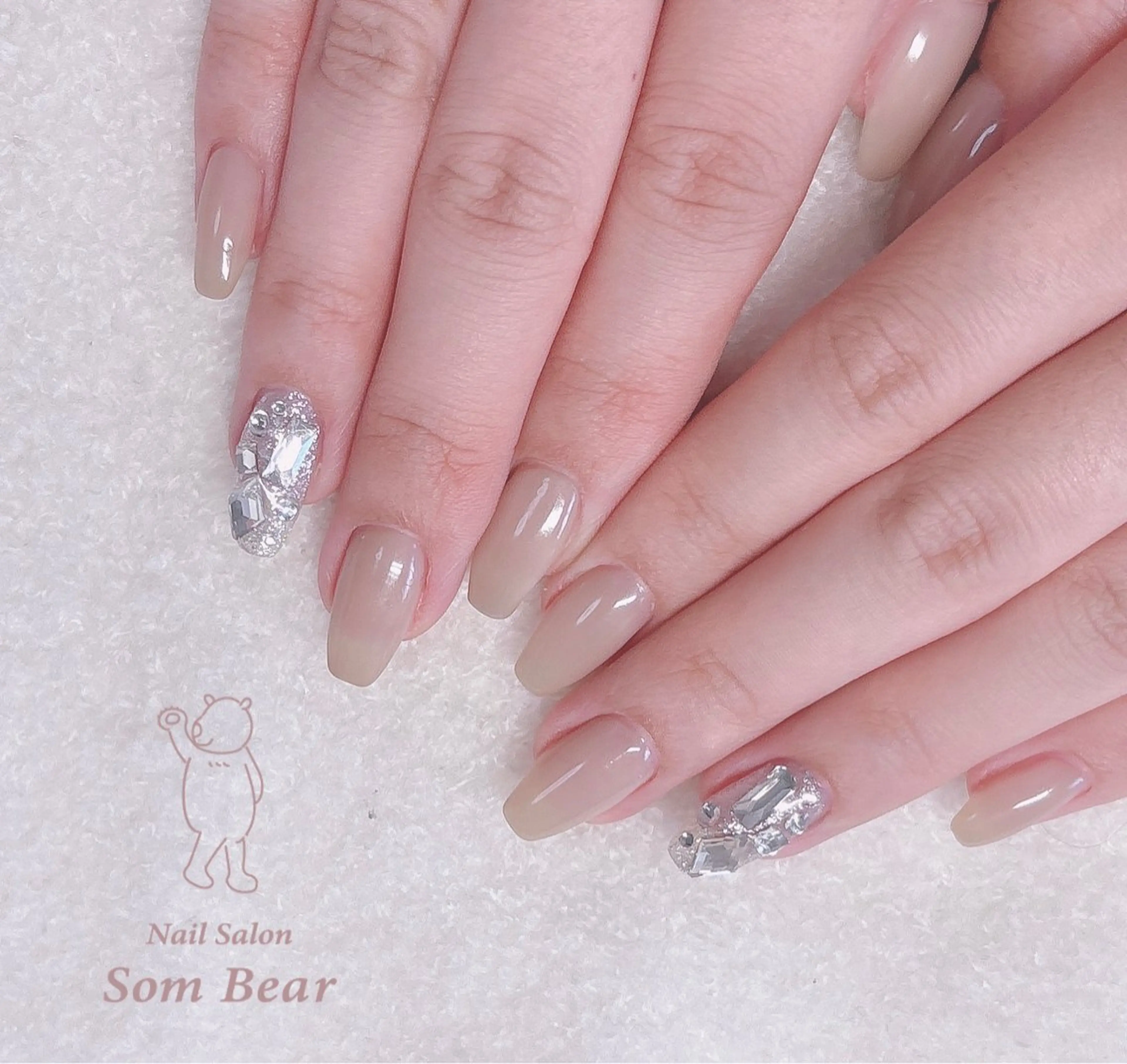 ネイル 入学式 ジェルネイル ゴージャス ミラーネイル ワンカラーネイル ハンドネイル Som Bear所属・nail salon Som Bear🧸のネイルデザイン