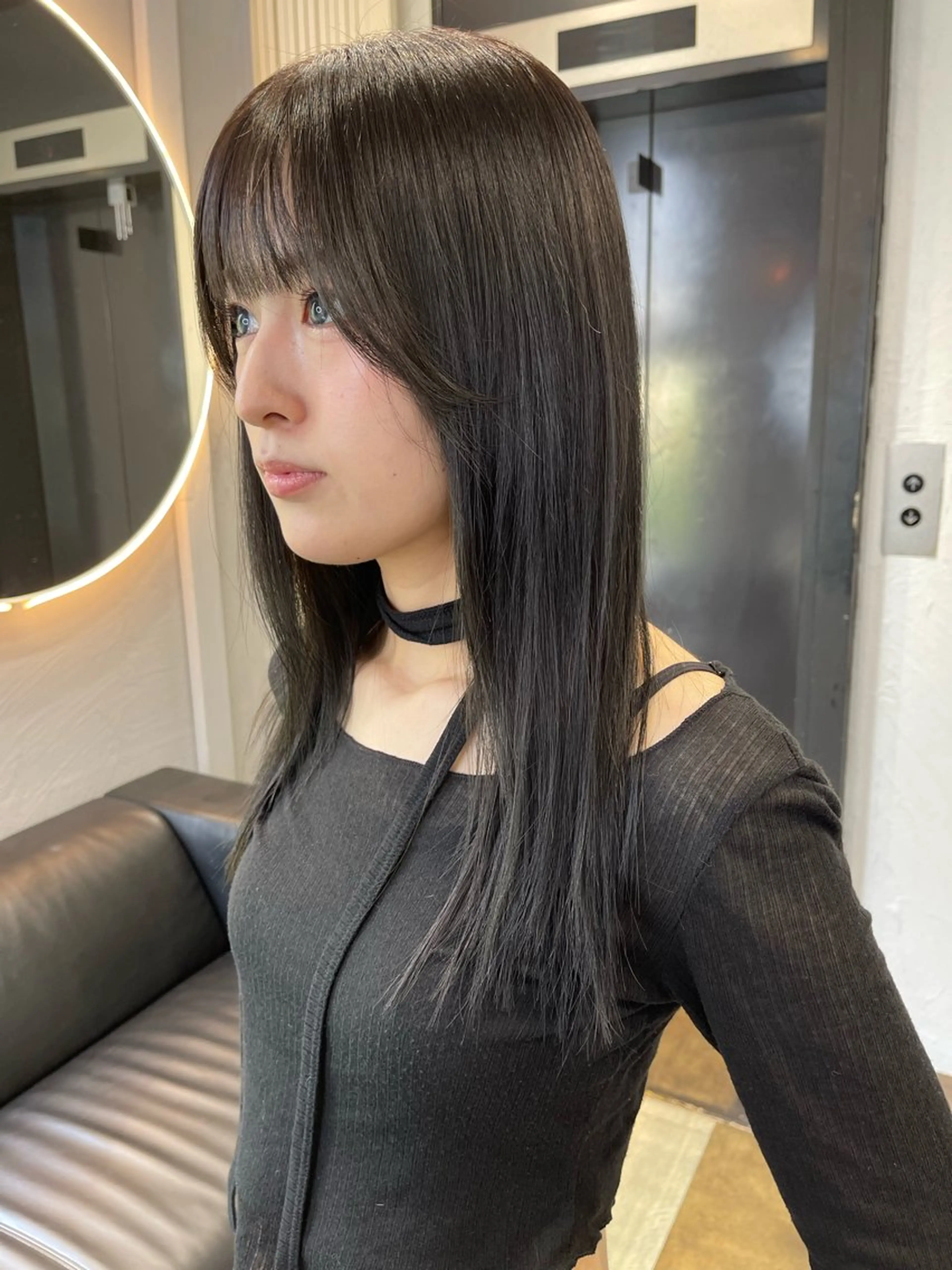 ロング カラー ブリーチ ケアブリーチ デザインカラー ダブルカラー イヤリングカラー カット ヘアカラー トリートメント 宮崎　達也 ブリーチ／レイヤーのヘアスタイル