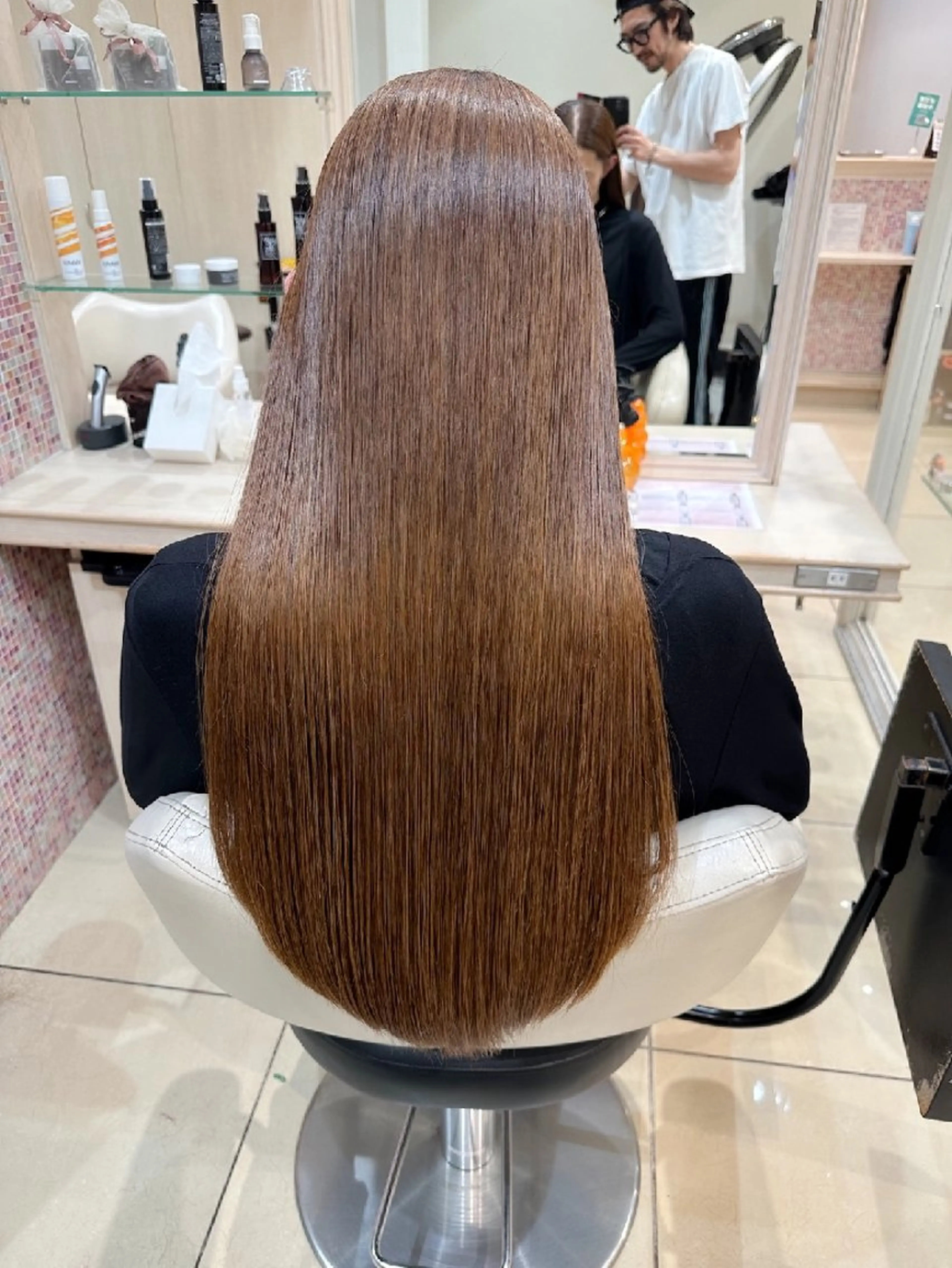 ロング トリートメント 社内カット講師・店長 菅原賢一のヘアスタイル