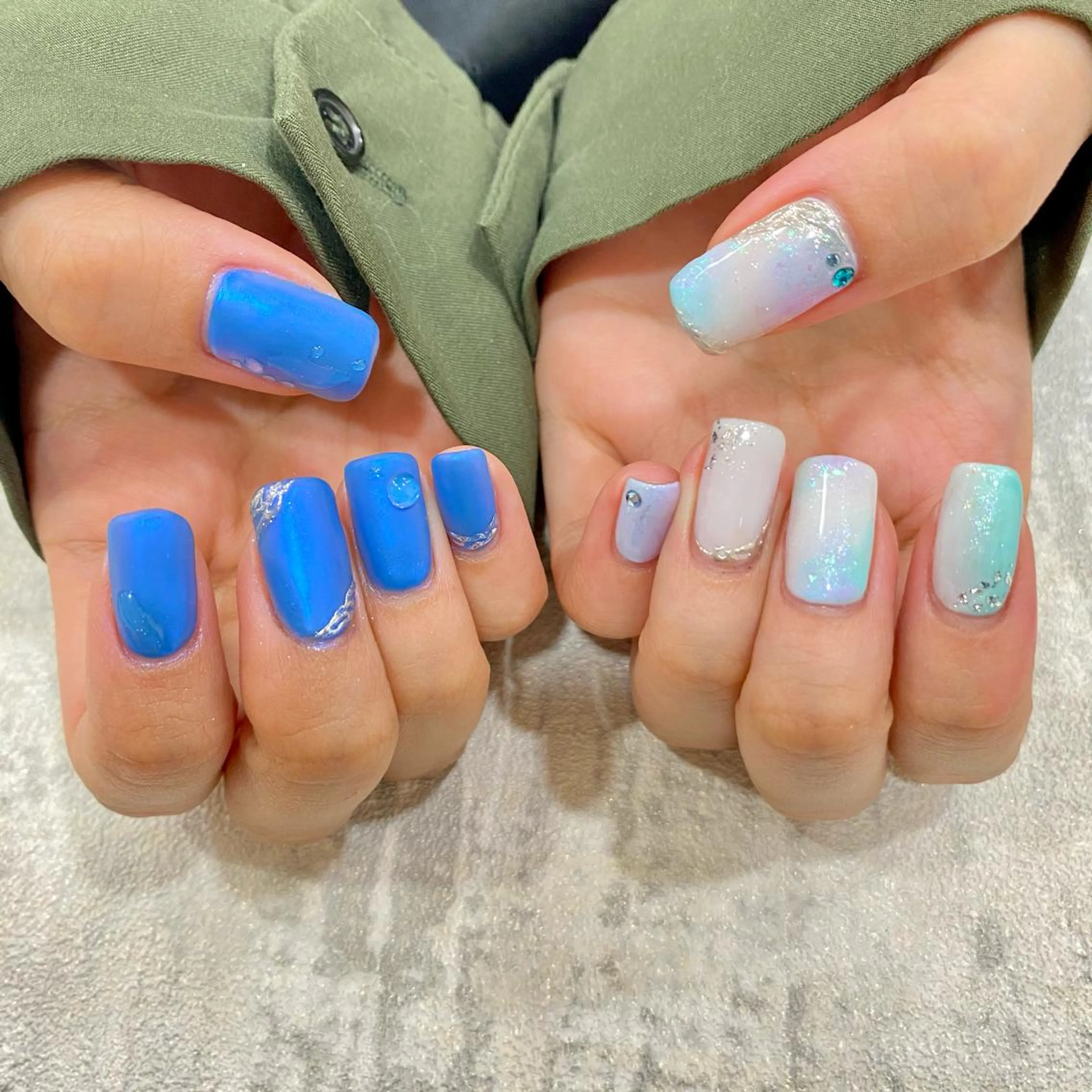 ネイル 安藤 彩乃のネイルデザイン