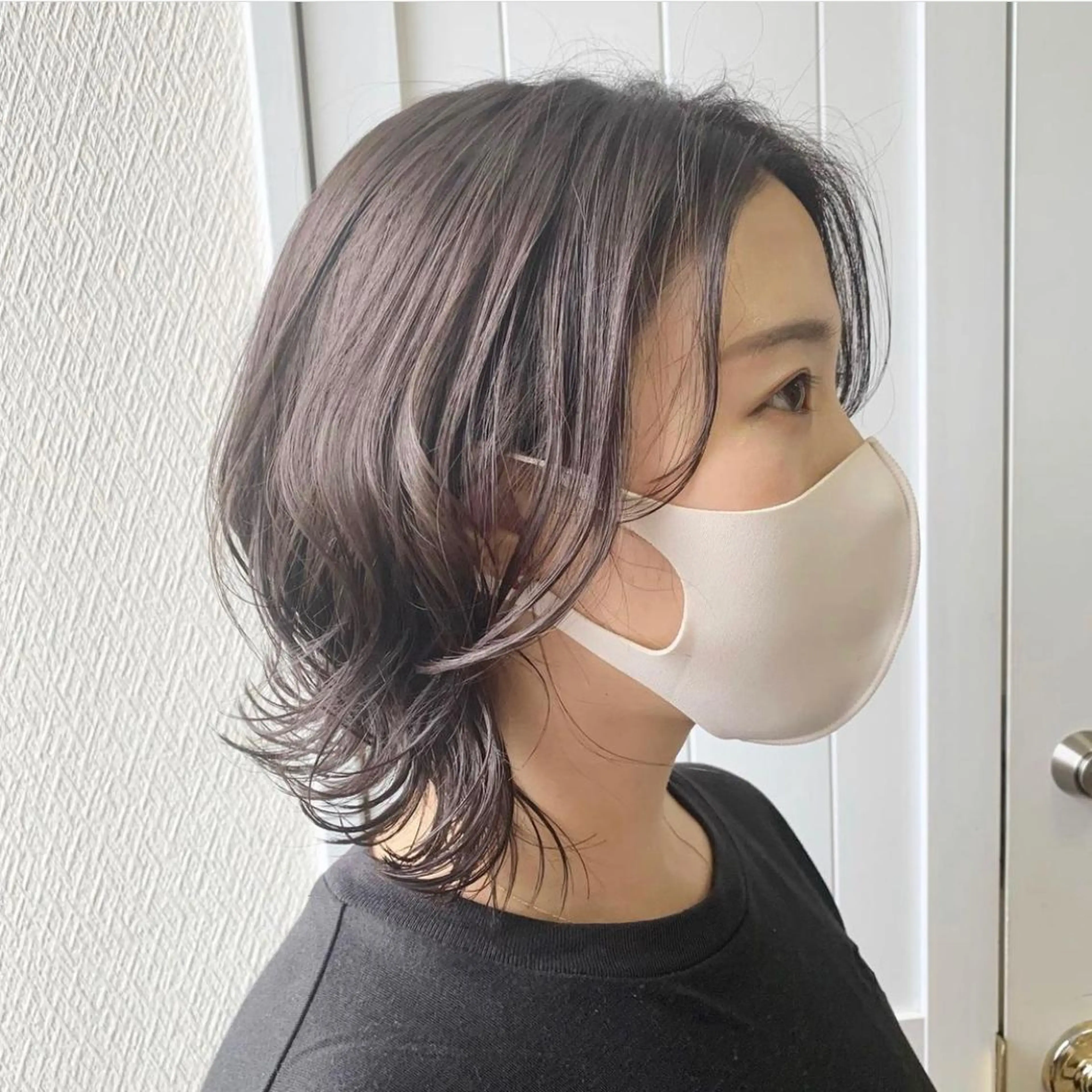 ミディアム カラー グレージュ 韓国ヘア /男女❄️ 細江 美紅のヘアスタイル