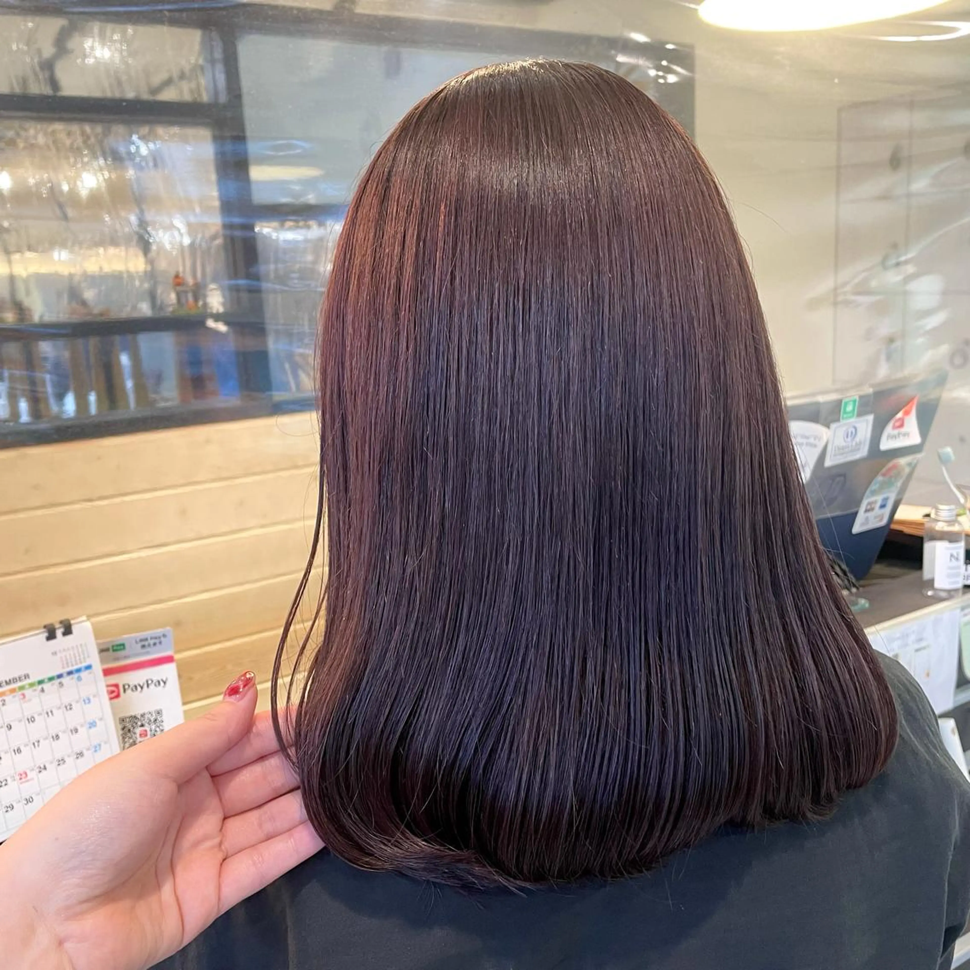 ミディアム カラー スナコザワ レナのヘアスタイル