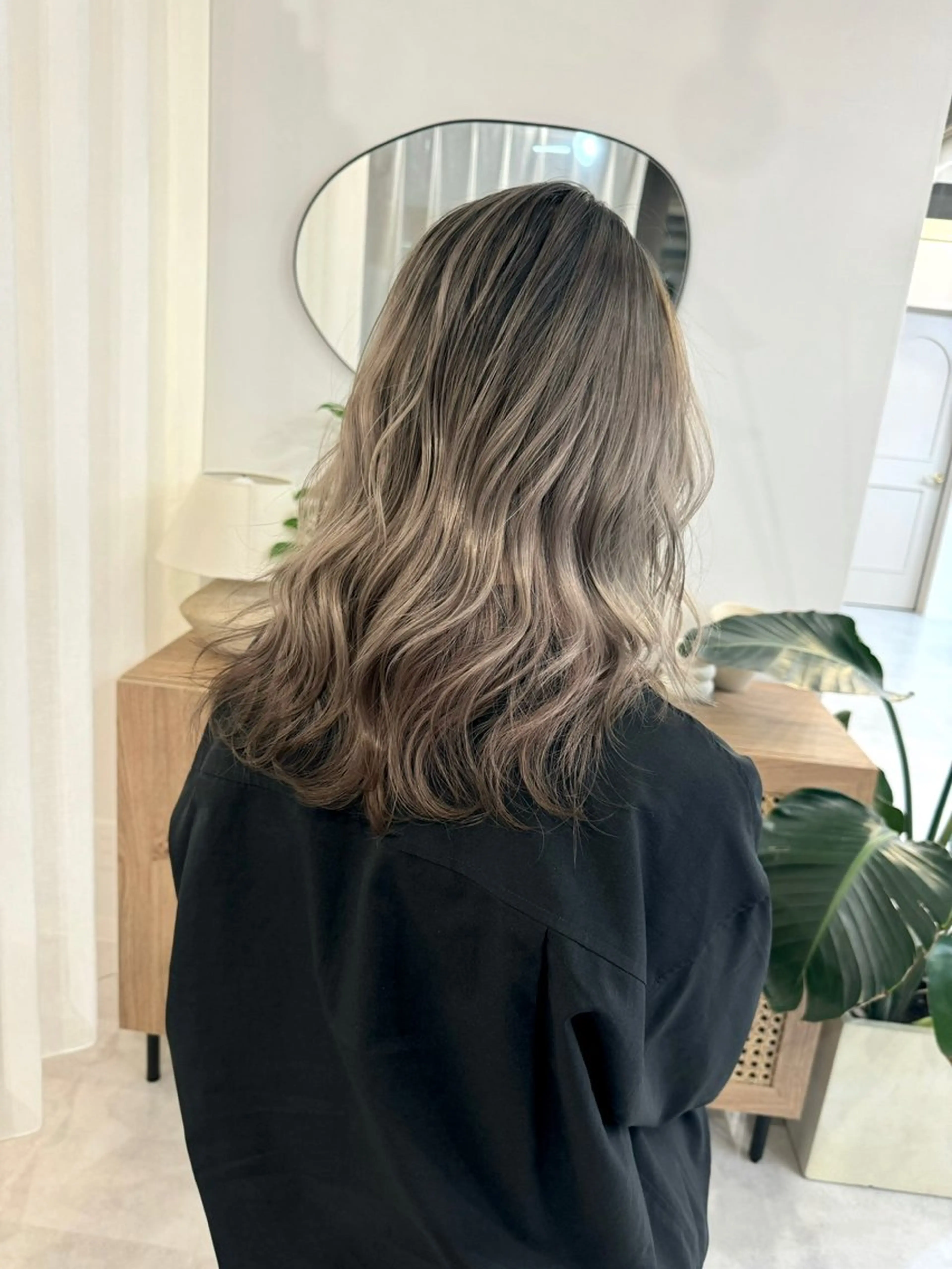 セミロング カラー バレイヤージュ レイヤーカット ヘアカラー トリートメント 阪本祥樹/ハイライト /バレイヤージュのヘアスタイル