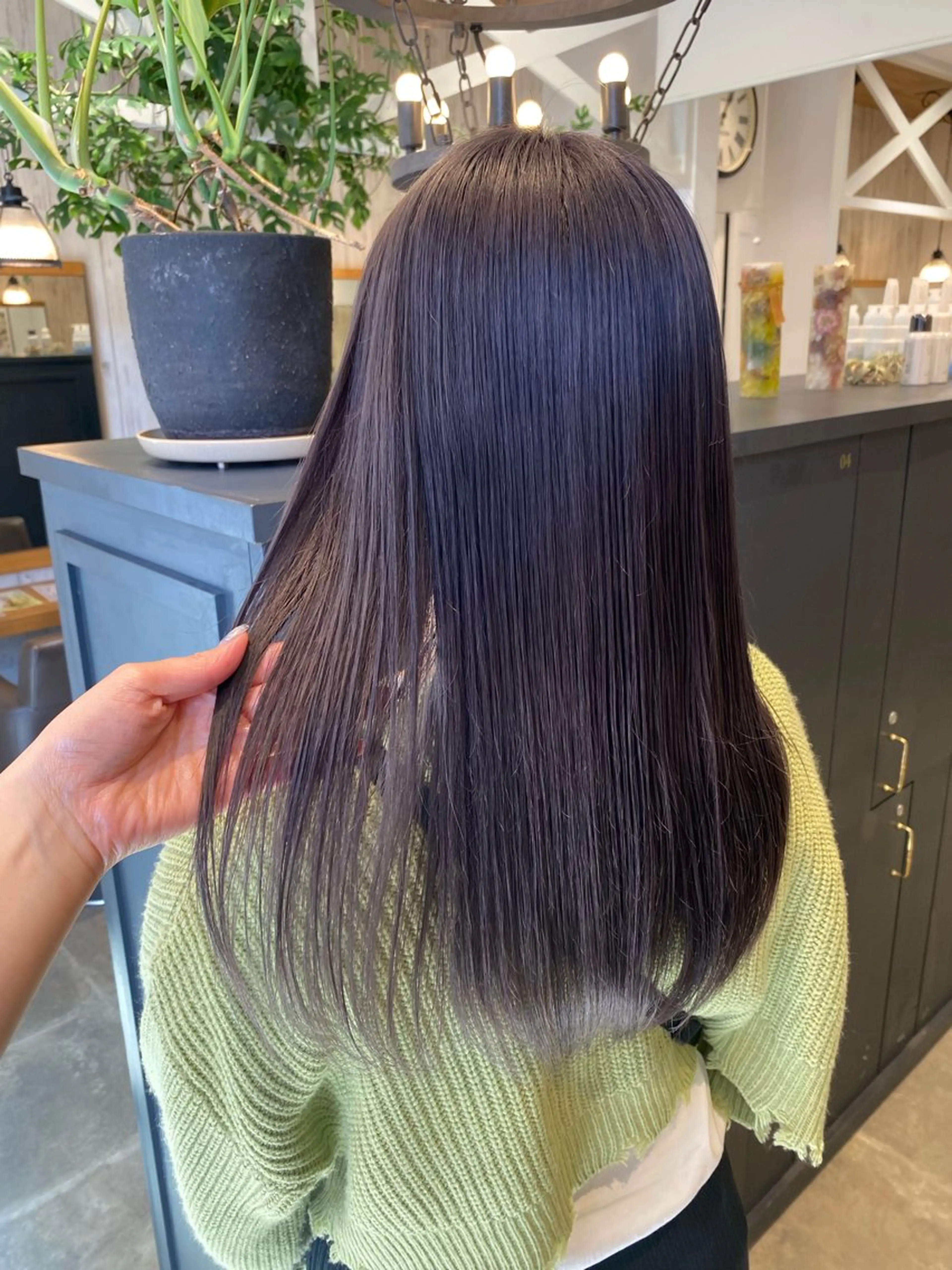 ロング カラー グレージュ ラベンダーカラー ラベンダーグレージュ ラベンダーグレー ヘアカラー 柴田 枝利子のヘアスタイル