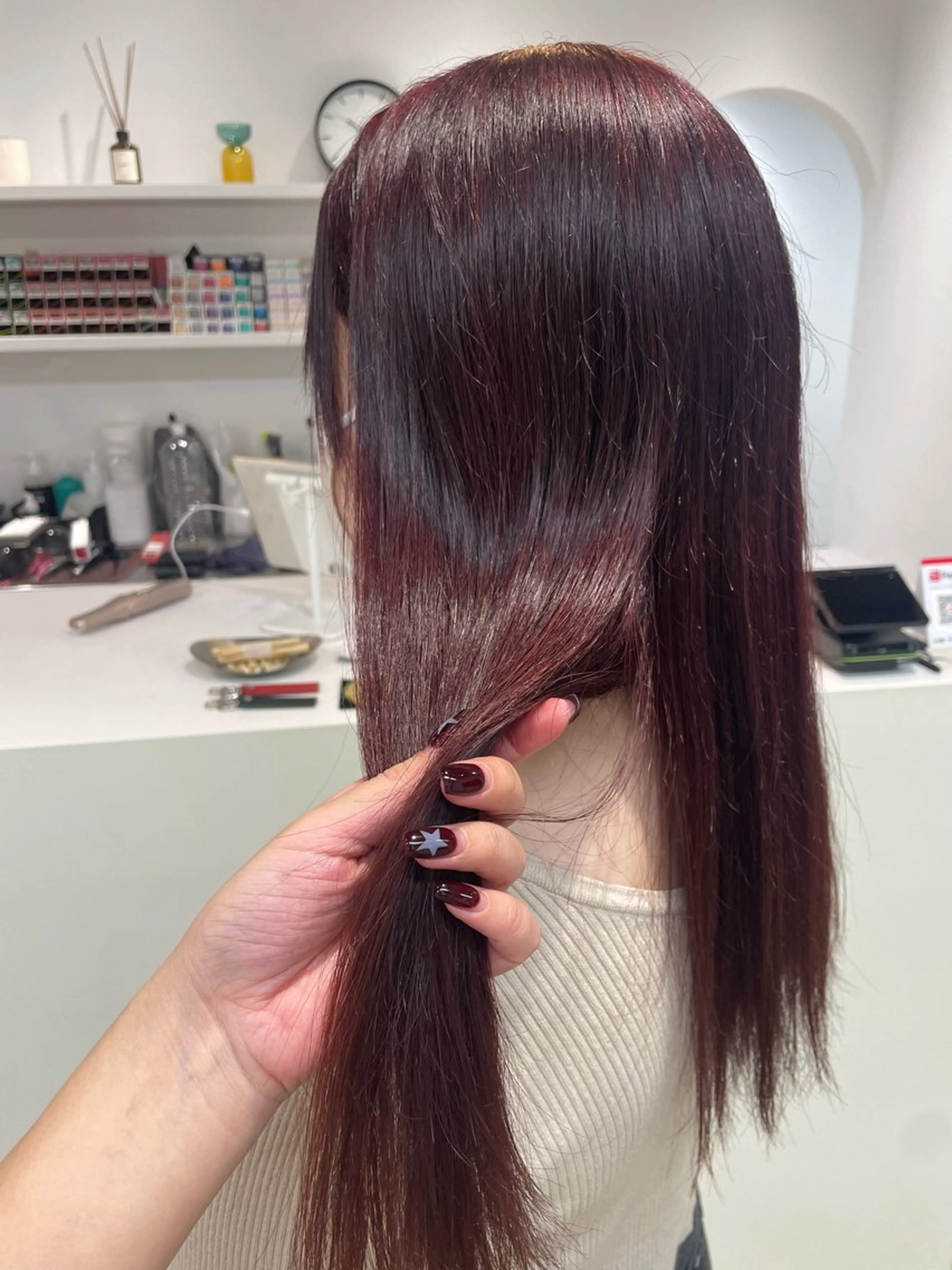 ロング カラー ブラウンカラー ピンクカラー ピンクブラウン カット ヘアカラー トリートメント H I ＮＡのヘアスタイル