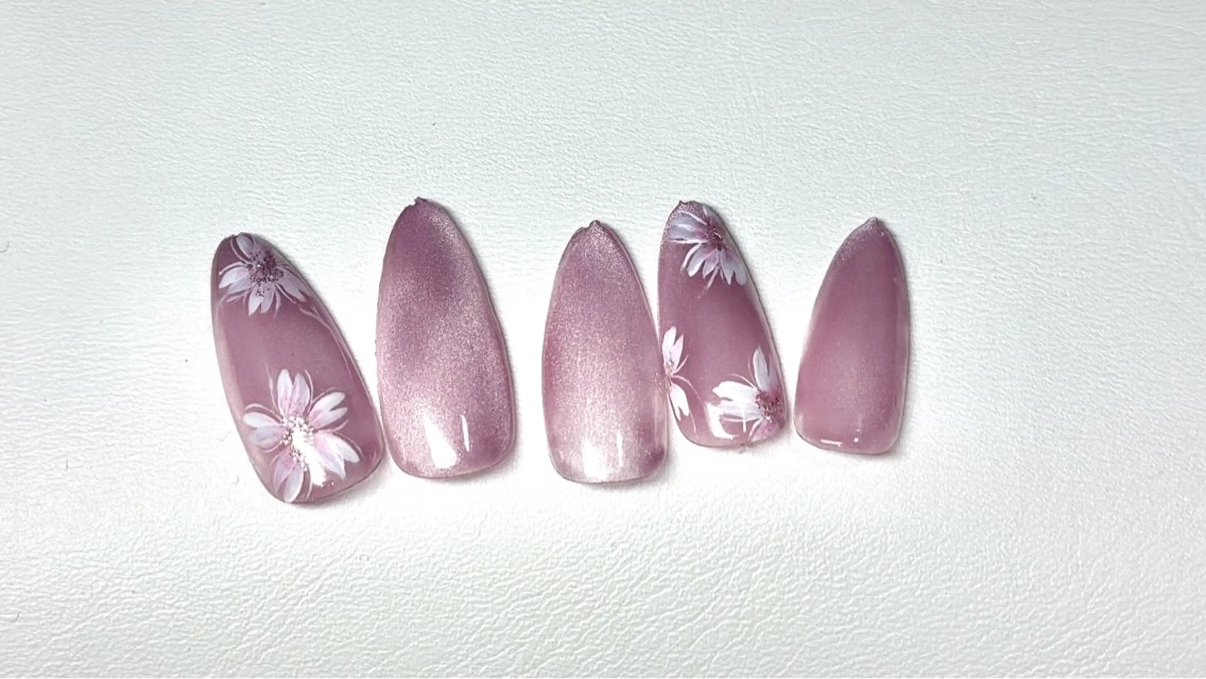 ネイル 春ネイル Queenie nailのネイルデザイン