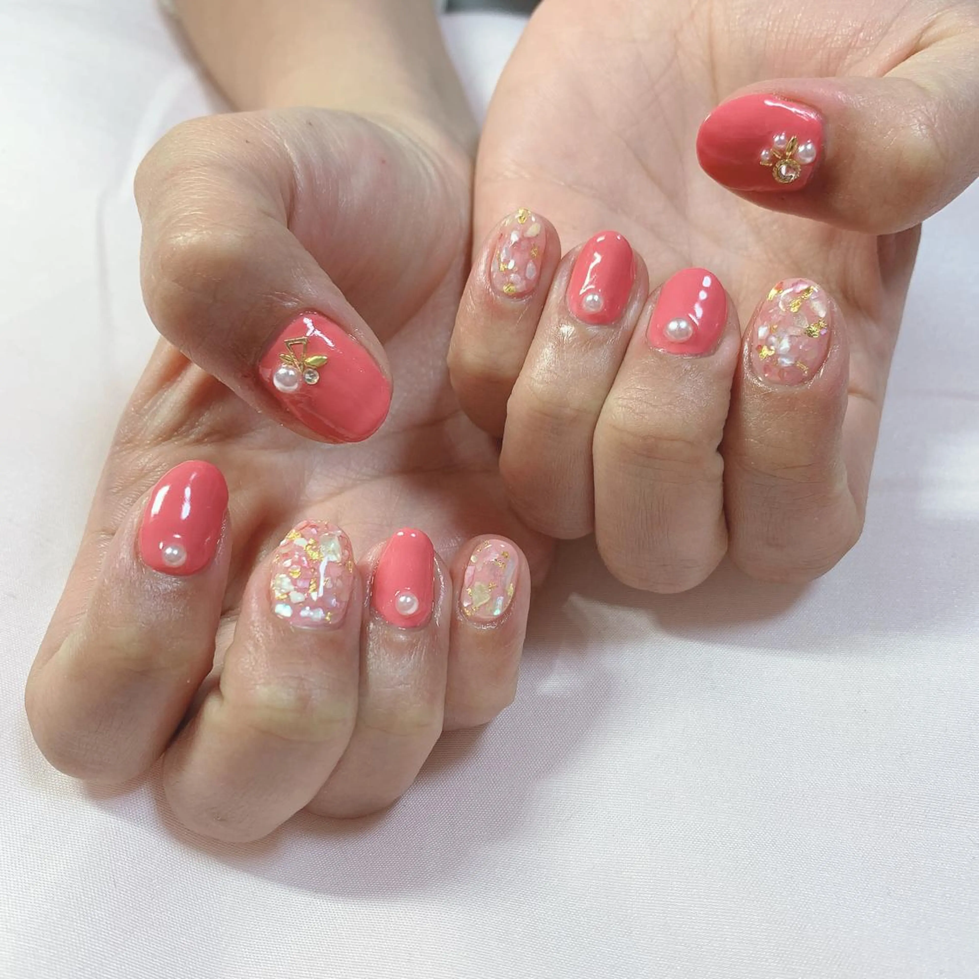 ネイル ハンドネイル フットネイル nailsalon momoのネイルデザイン