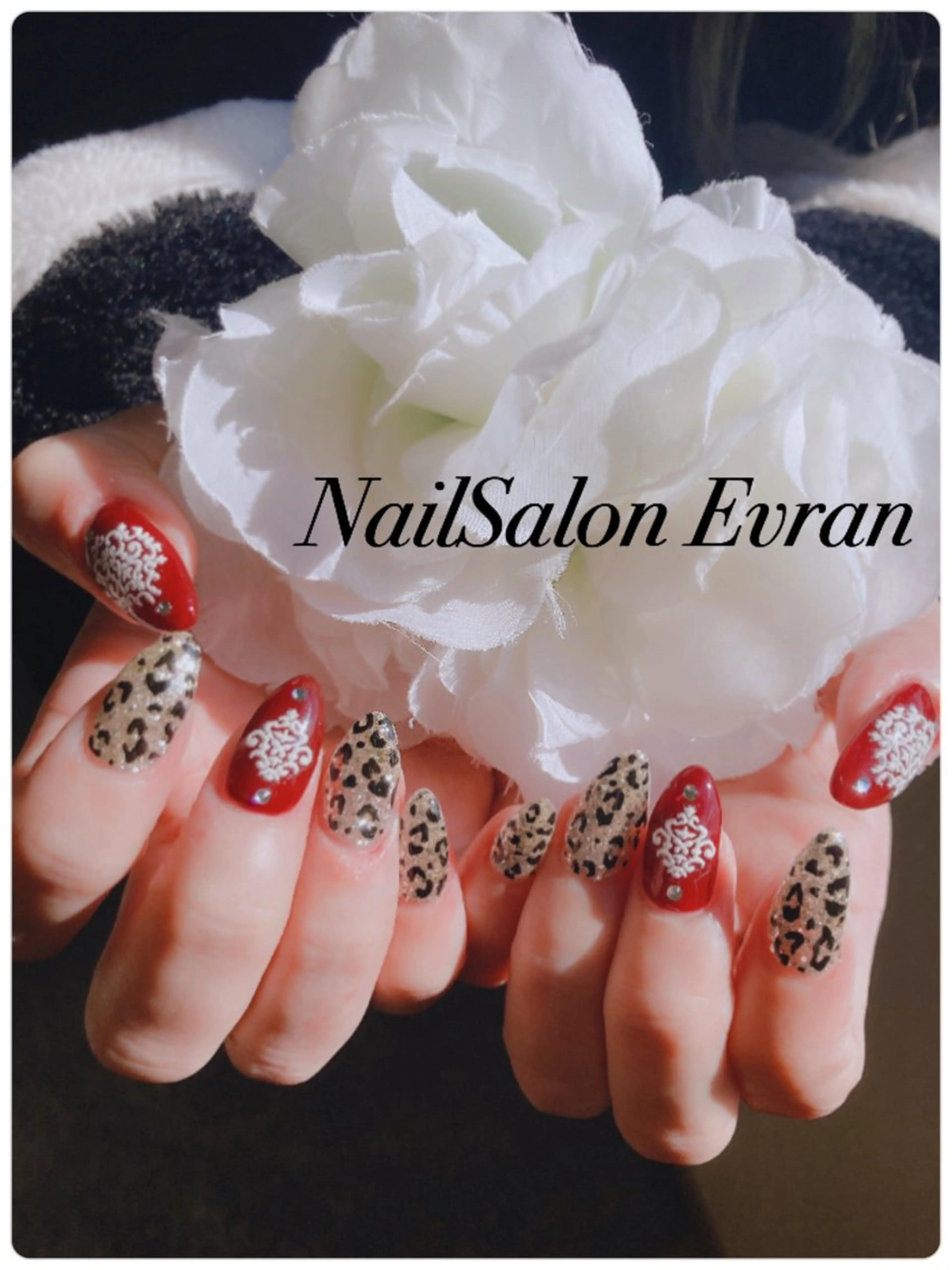 ネイル アートネイル フレンチネイル マグネットネイル 持ち込み ニュアンスネイル ハンドネイル Nail salon Evranのネイルデザイン