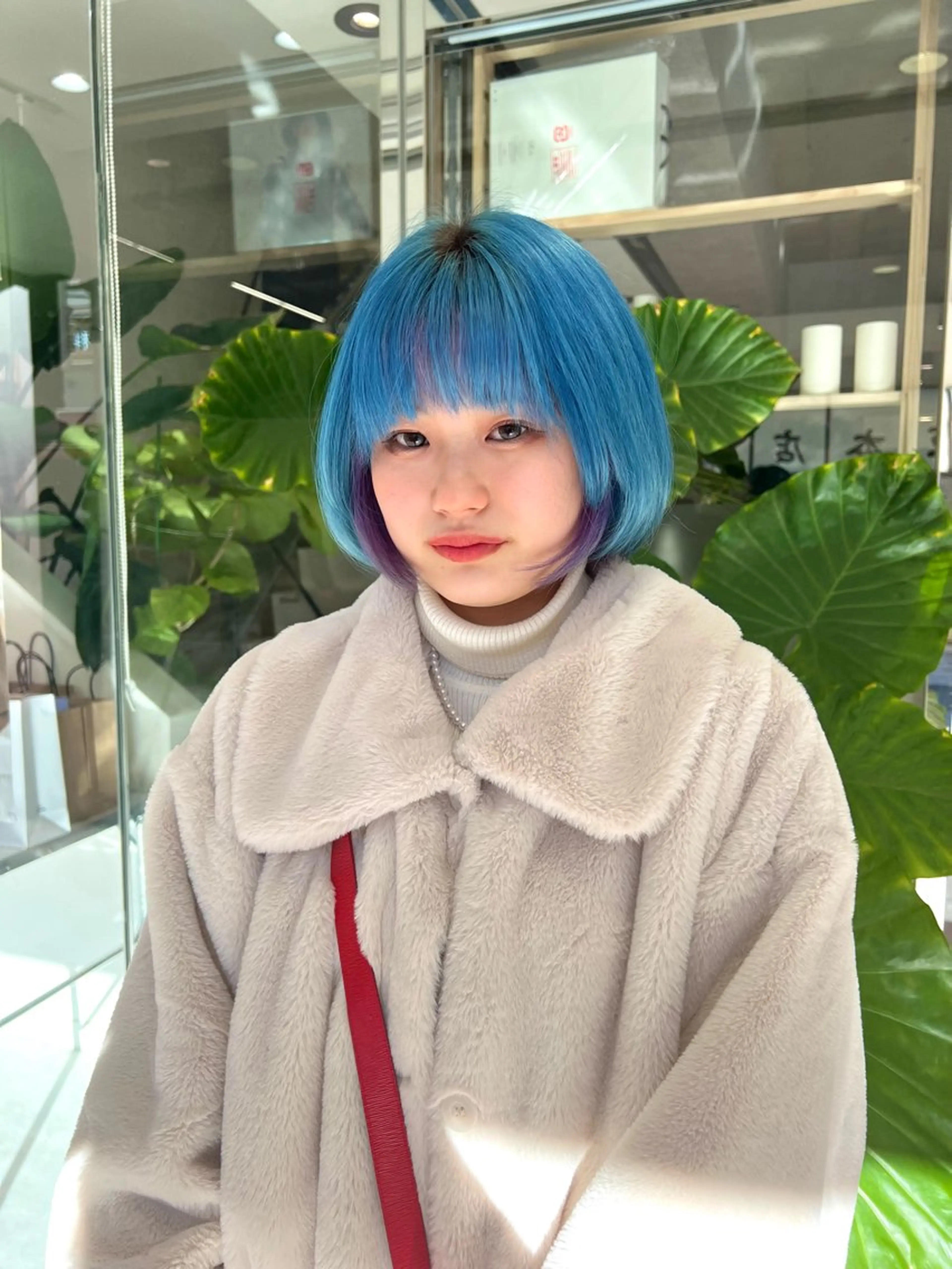 ショート カラー ヘアカラー トリートメント ダブルカラーブリーチ 髪質改善　縮毛矯正のヘアスタイル