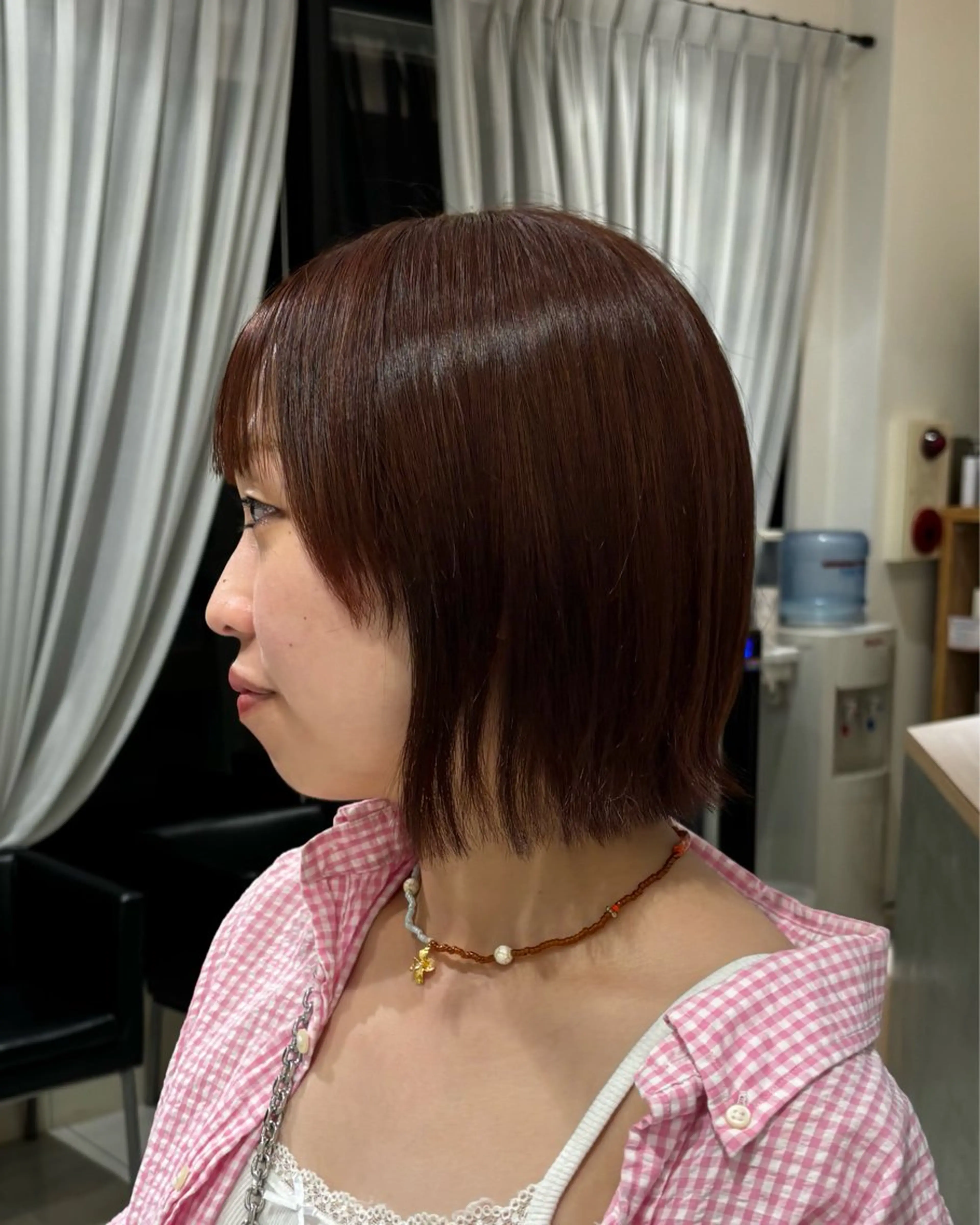 ショート カラー ボブ 外ハネヘア カット ヘアカラー 辻村 彩華のヘアスタイル