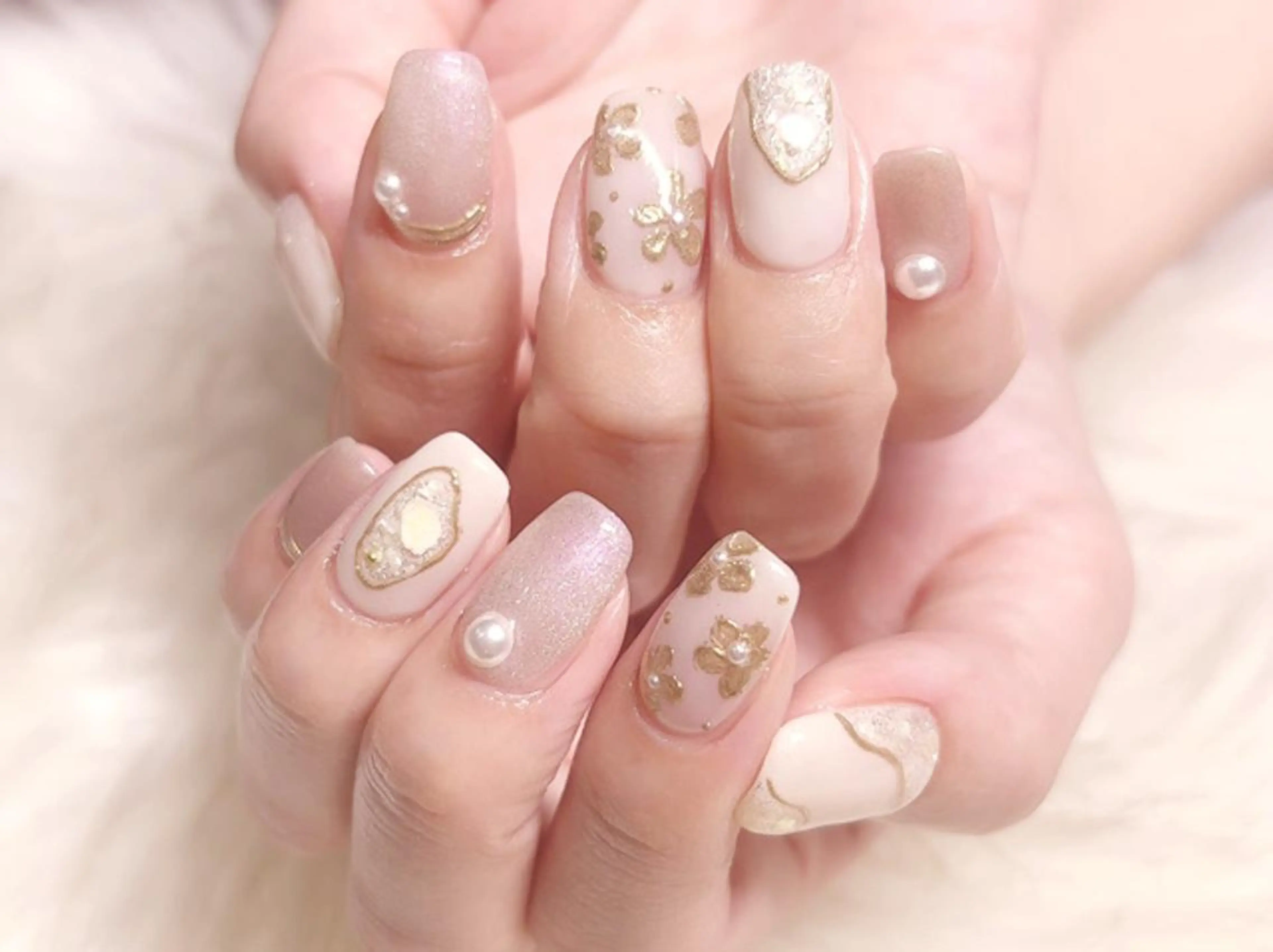 ネイル ハンドネイル Miku. Nのネイルデザイン