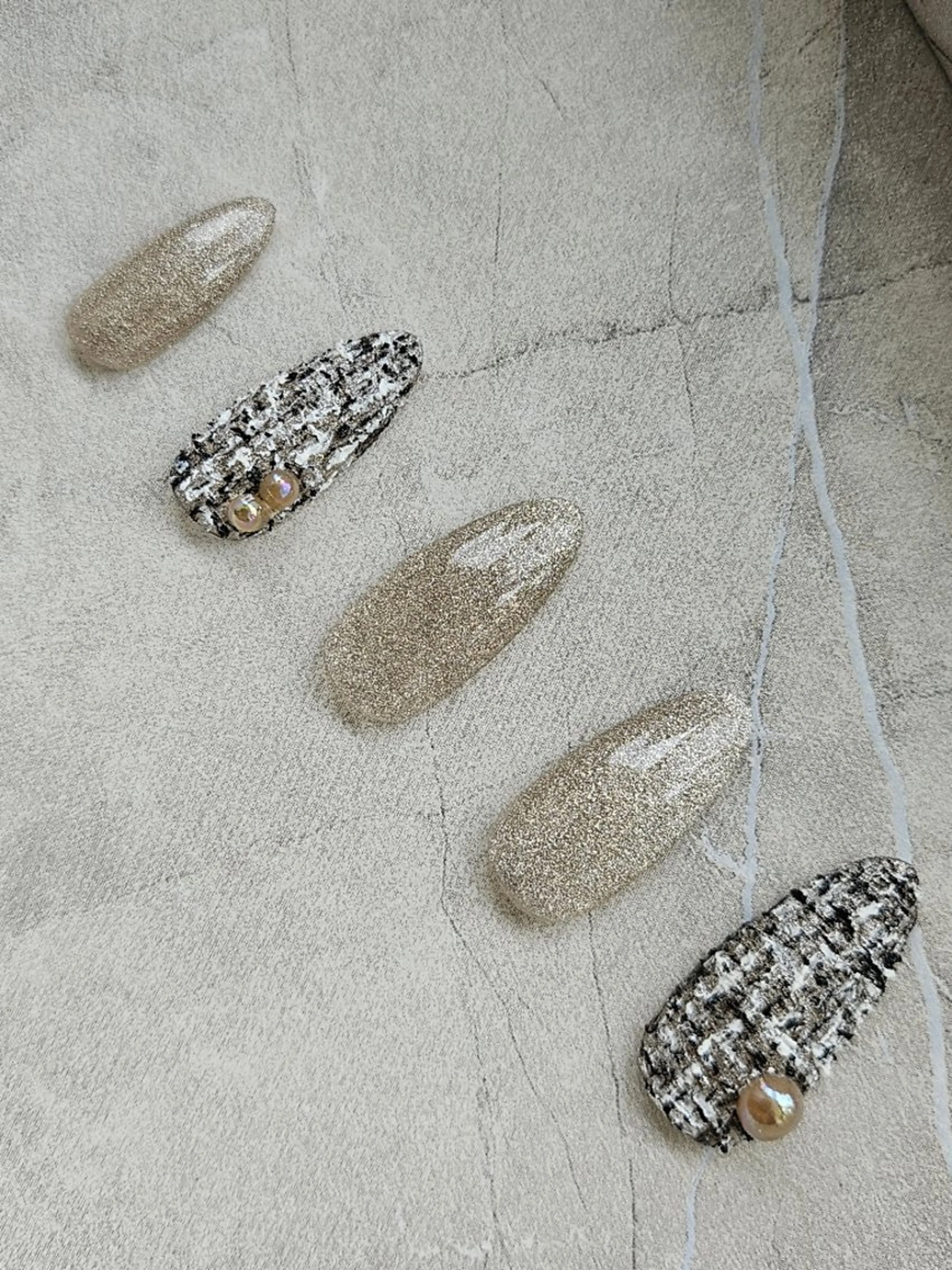 ネイル マグネットネイル ネイルチップ ツイードネイル ハンドネイル Noah'snail   のネイルデザイン