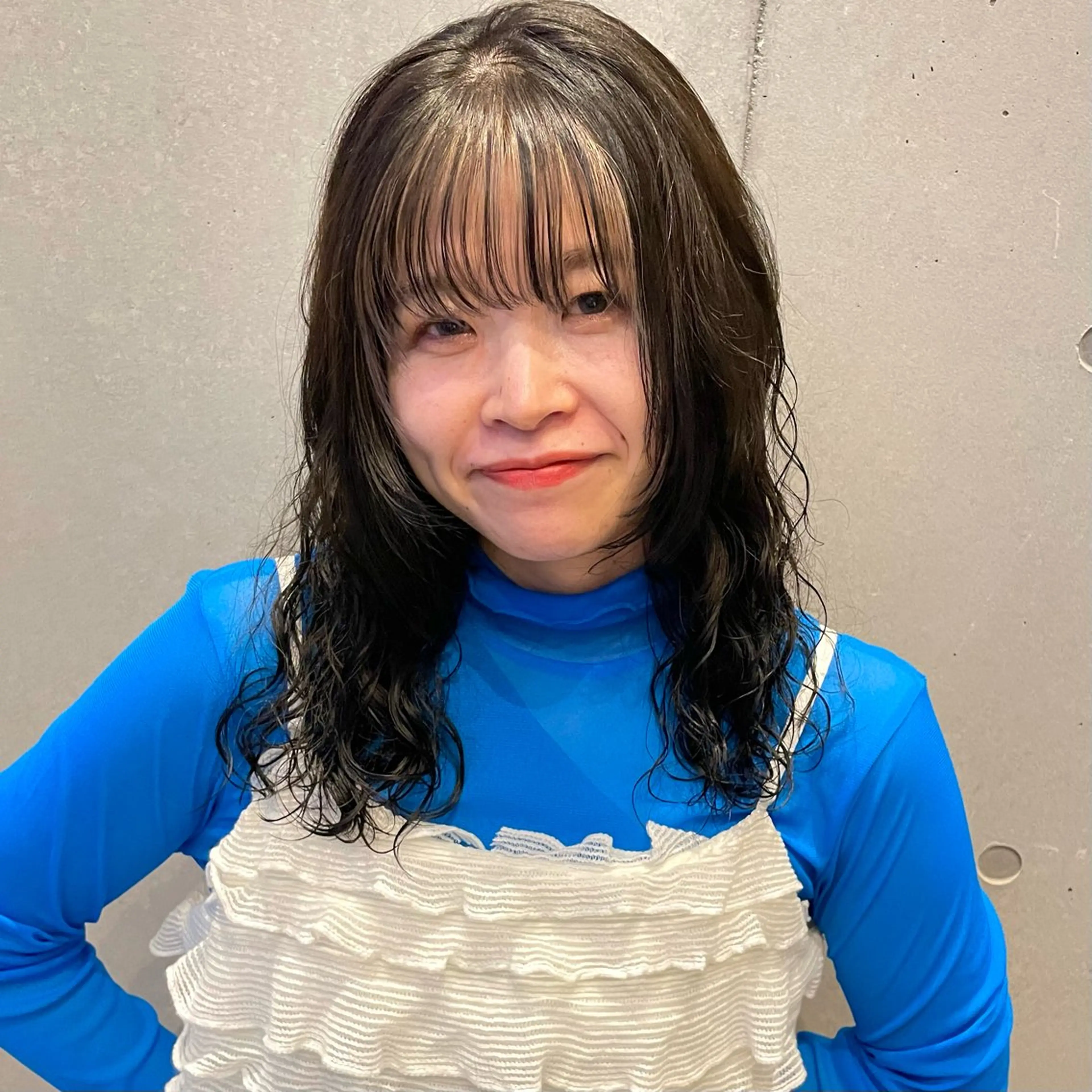 セミロング カラー ショート/ブリーチ mizuki🐋のヘアスタイル