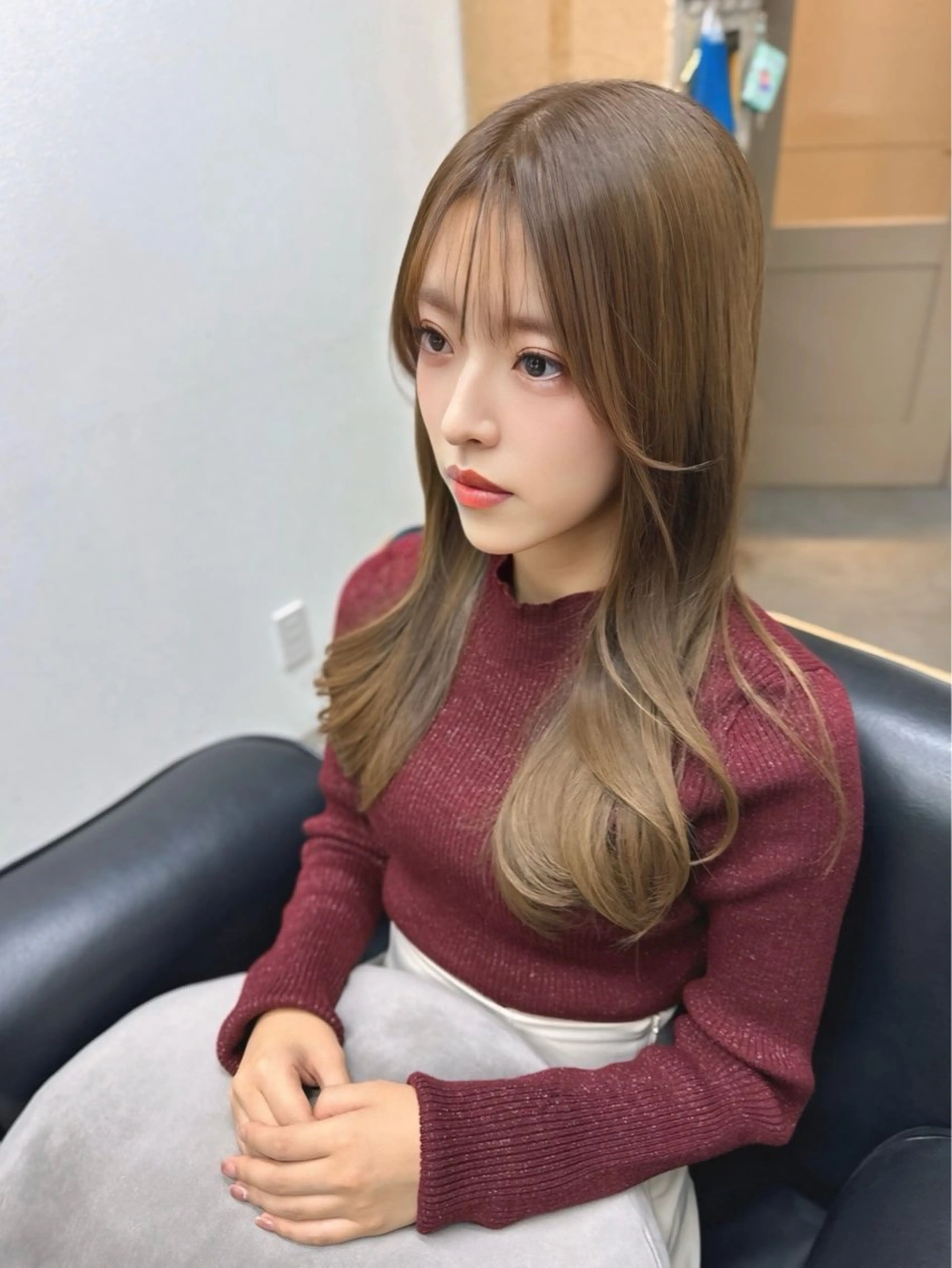 ロング カラー アディクシーカラー グレージュ ハイトーンカラー イルミナカラー オリーブグレージュ カット ヘアカラー トリートメント The Apartment of Solon 船橋 2nd所属・高橋潤⚜️縮毛矯正 /NEO髪質改善のヘアスタイル