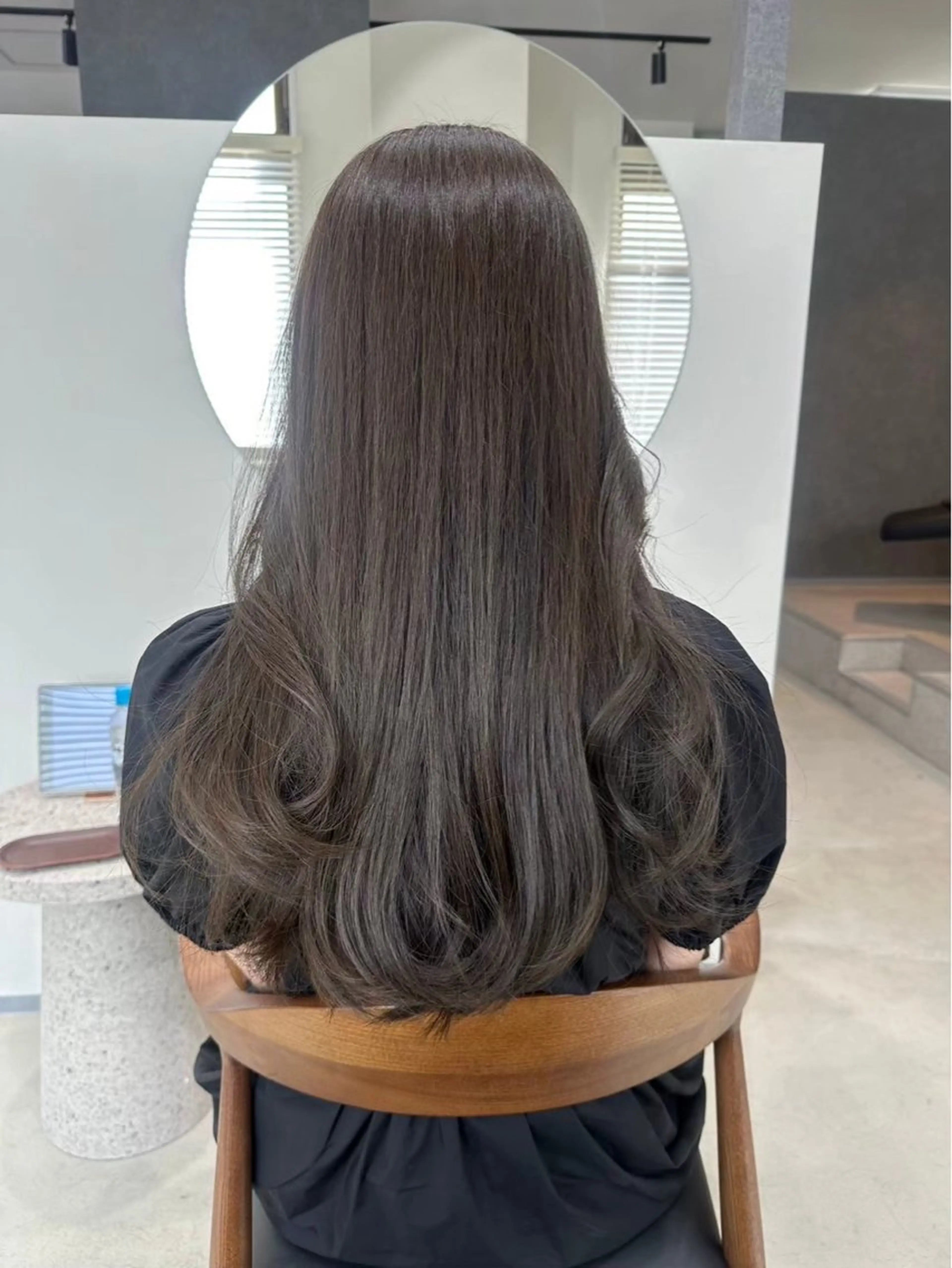 ロング カラー 原口 桃歌のヘアスタイル