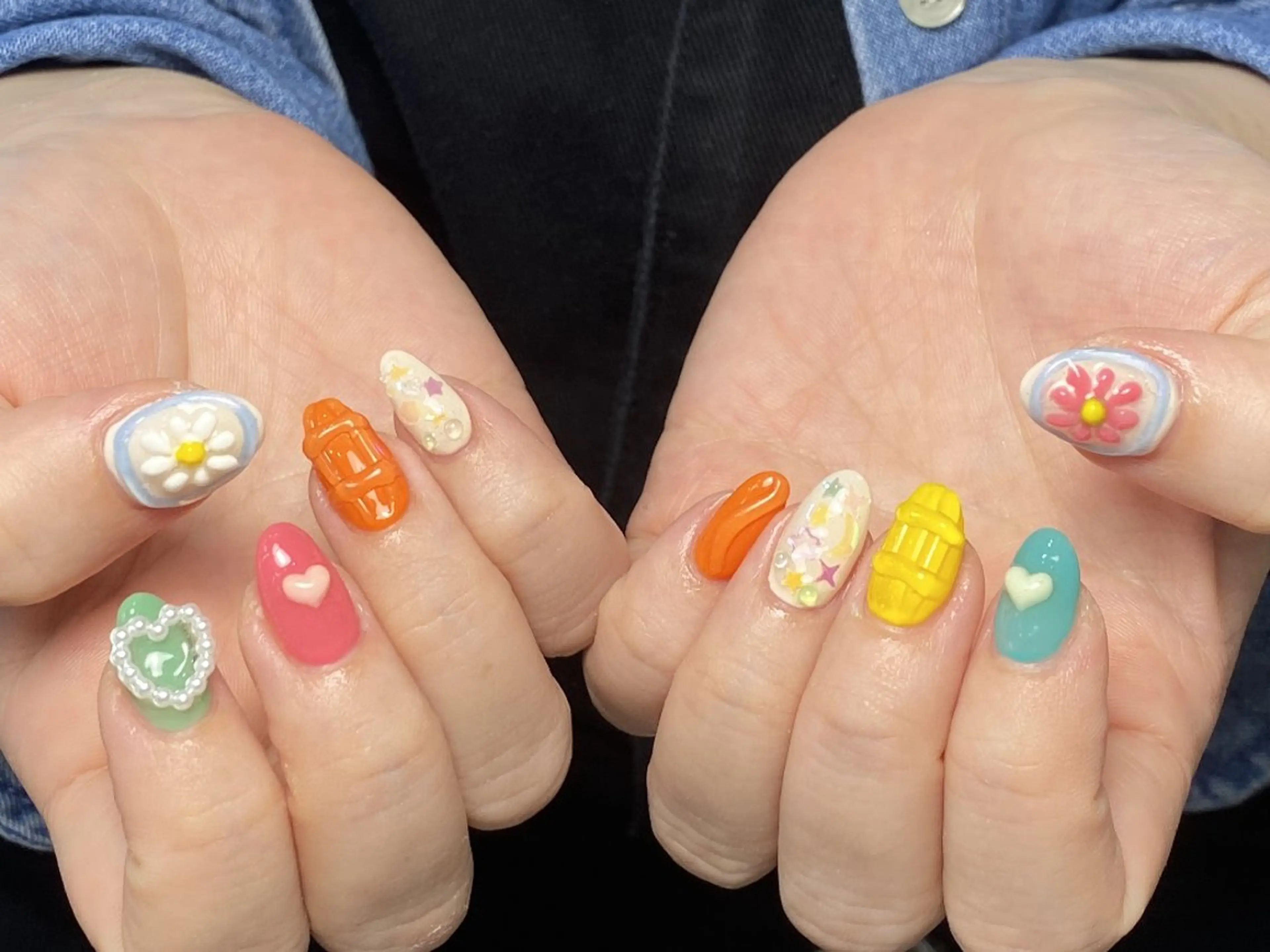 ネイル チークネイル 長さ出し フレンチネイル ジェルネイル キラキラネイル ハンドネイル UM Nail Salonのネイルデザイン