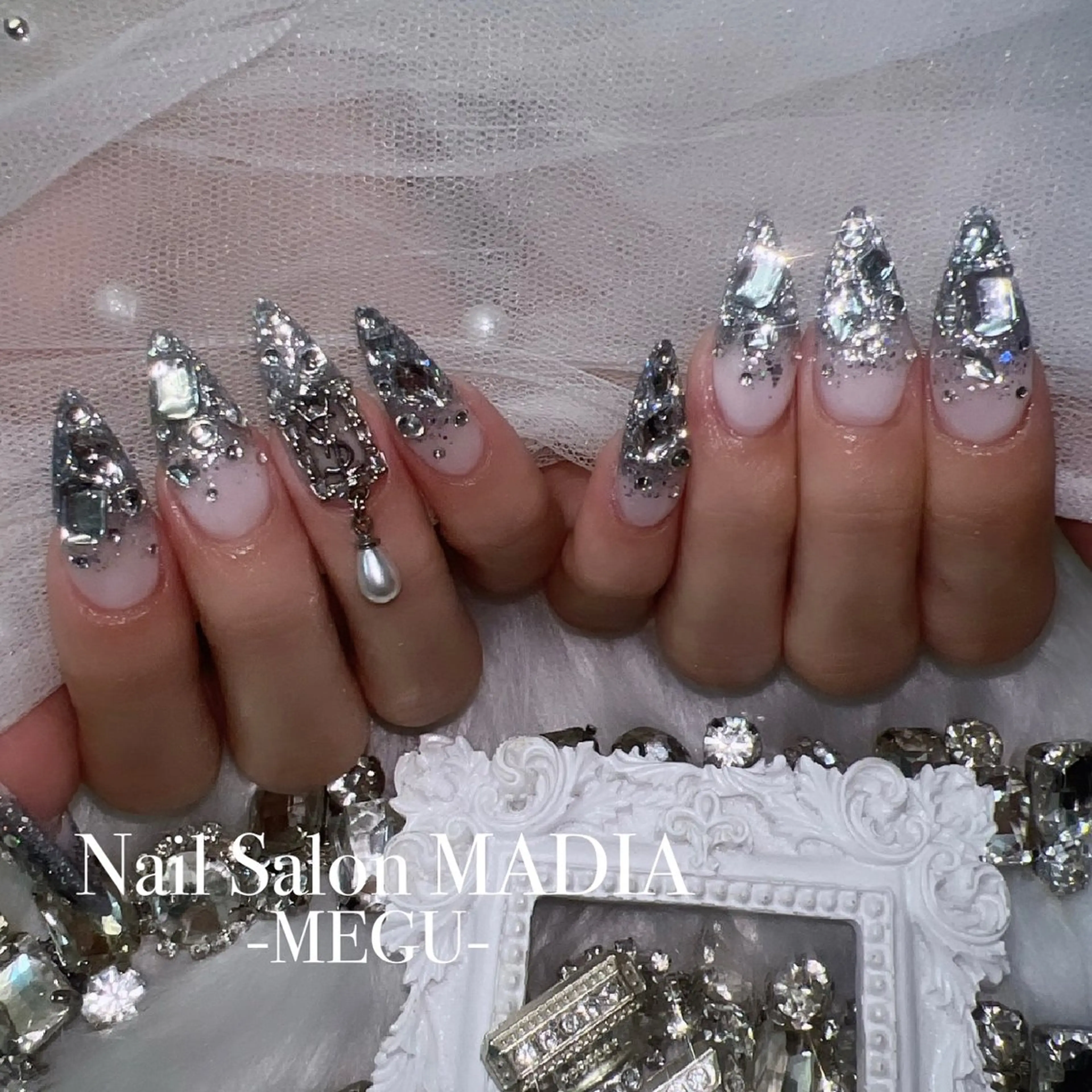 ネイル MADIA藤沢所属・MADIA MEGUのネイルデザイン