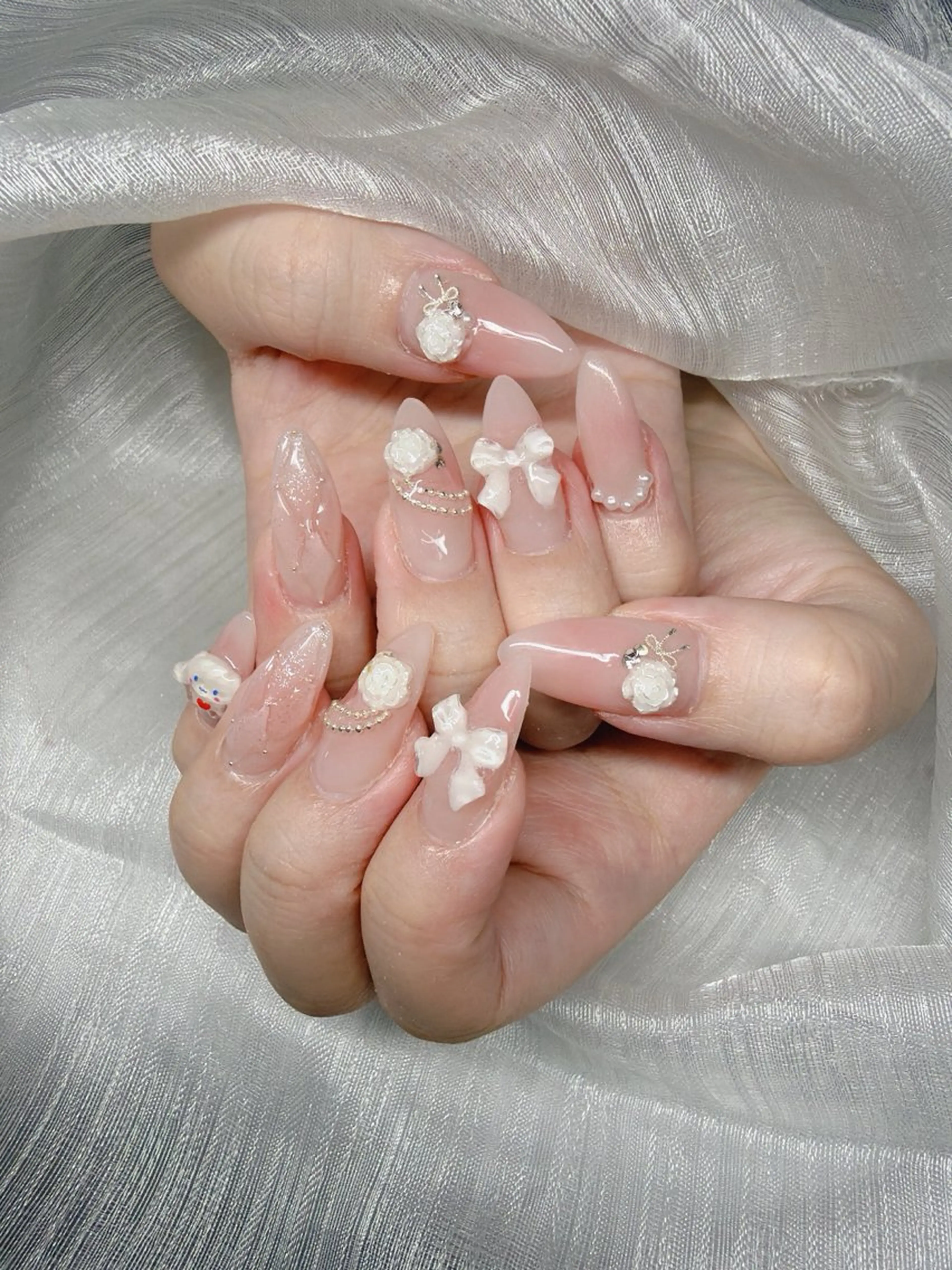 ネイル 長さ出し グラデーション 卒業式 キラキラネイル マグネットネイル ハンドネイル Lee Nailsのネイルデザイン