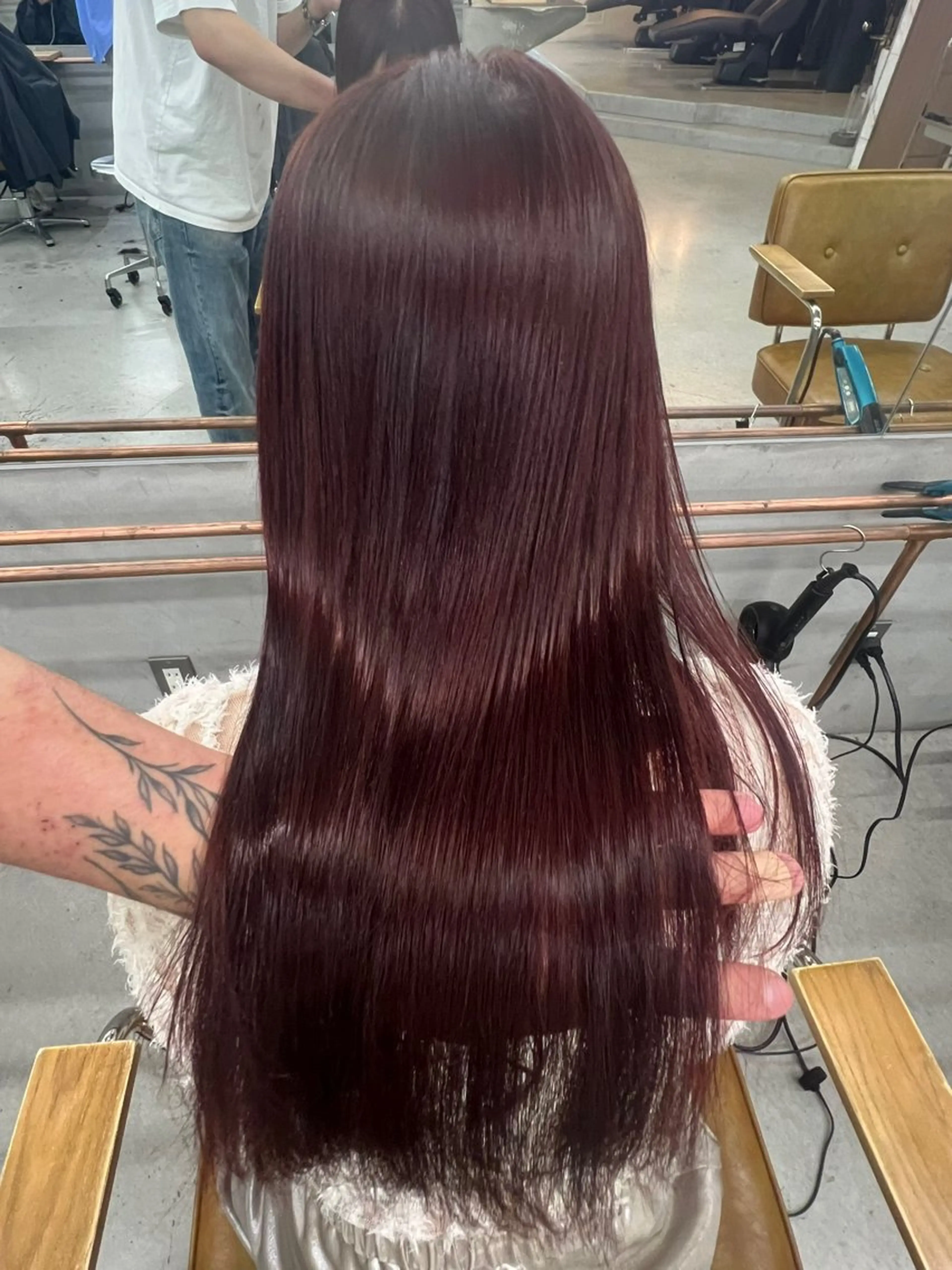 セミロング カット ヘアカラー 【YUTO】確実に 髪を綺麗にするプロ。のヘアスタイル